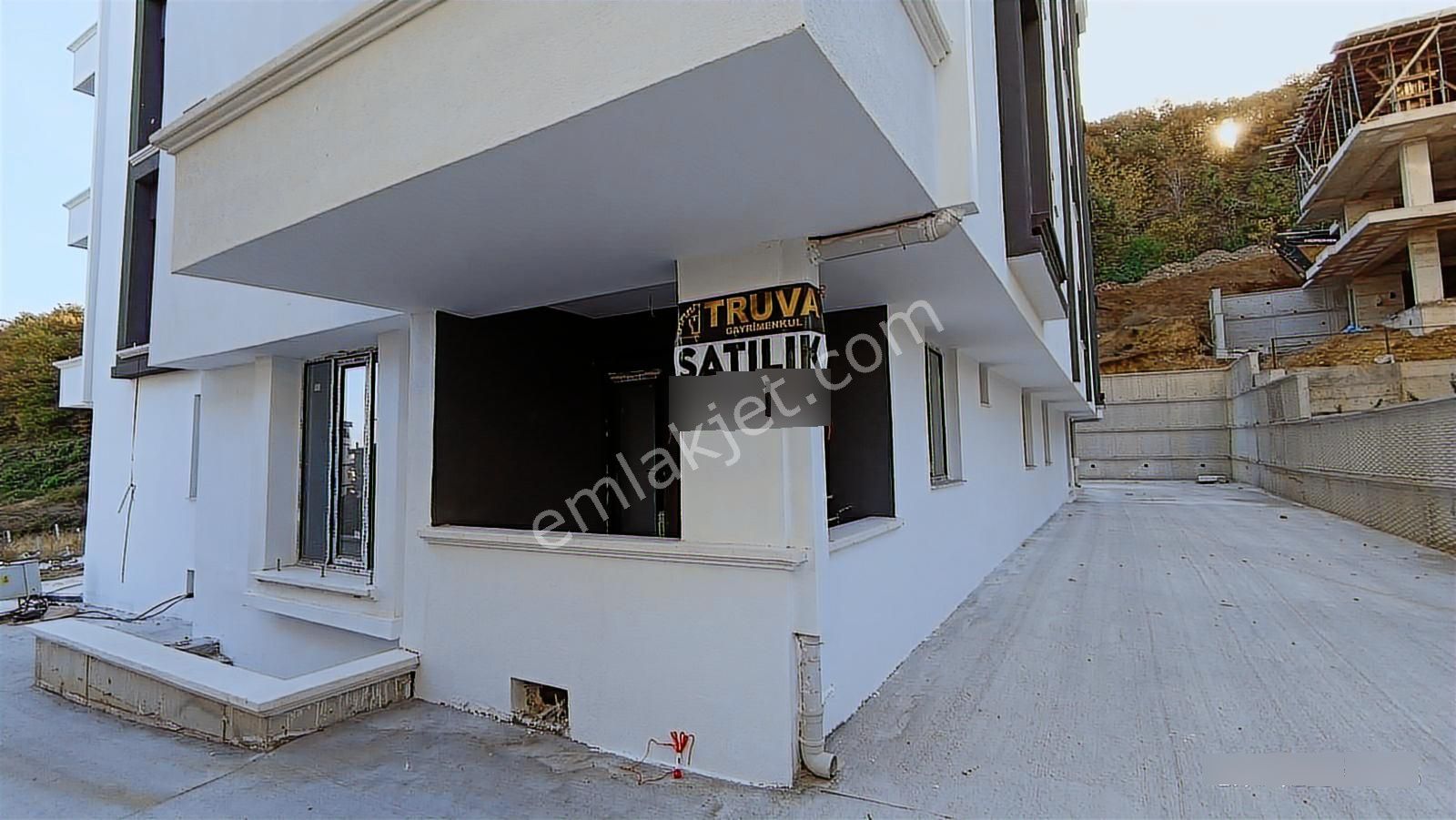 Truvadan Soğuk Su Bulvarı'na Yakın Satılık 2+1 - Görsel 17