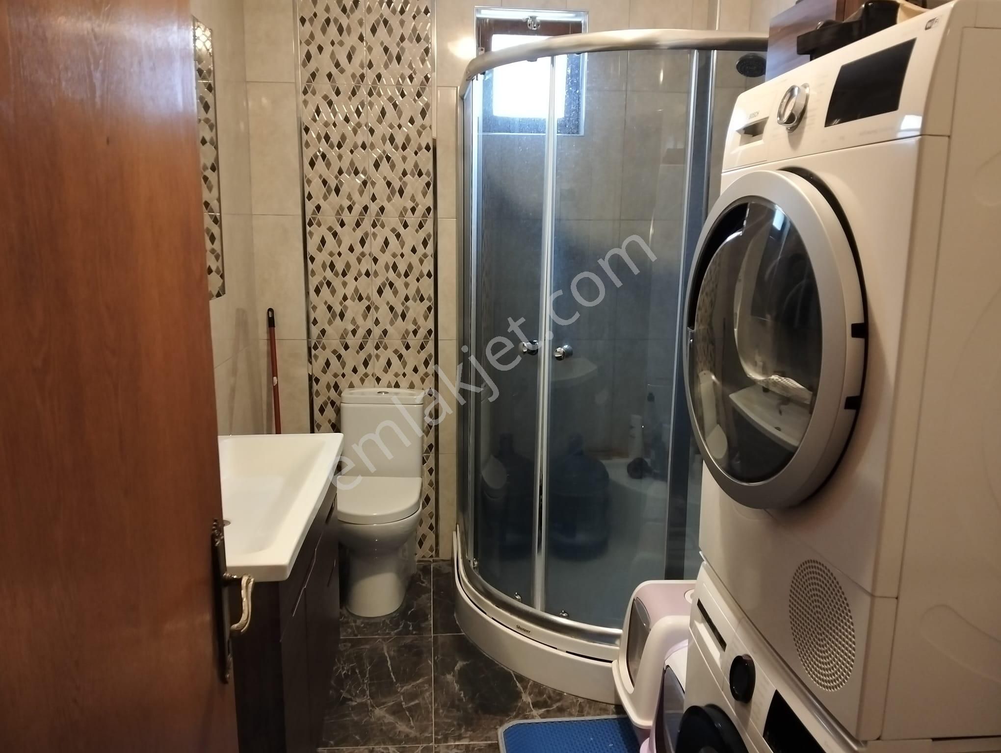 Çankaya Gop Çiçekdağı Sokakta Uğurmumcu Caddesine Yakın 1.kat Ön 3+1 Satılık Daire - Görsel 9