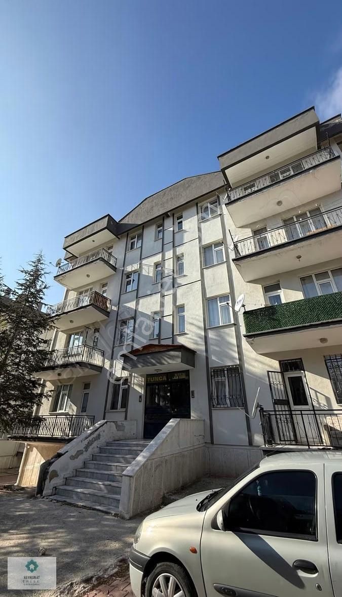 Keykubat'tan Üniversiteye Yürüme Mesafesinde 2+1 Eşyalı Daire