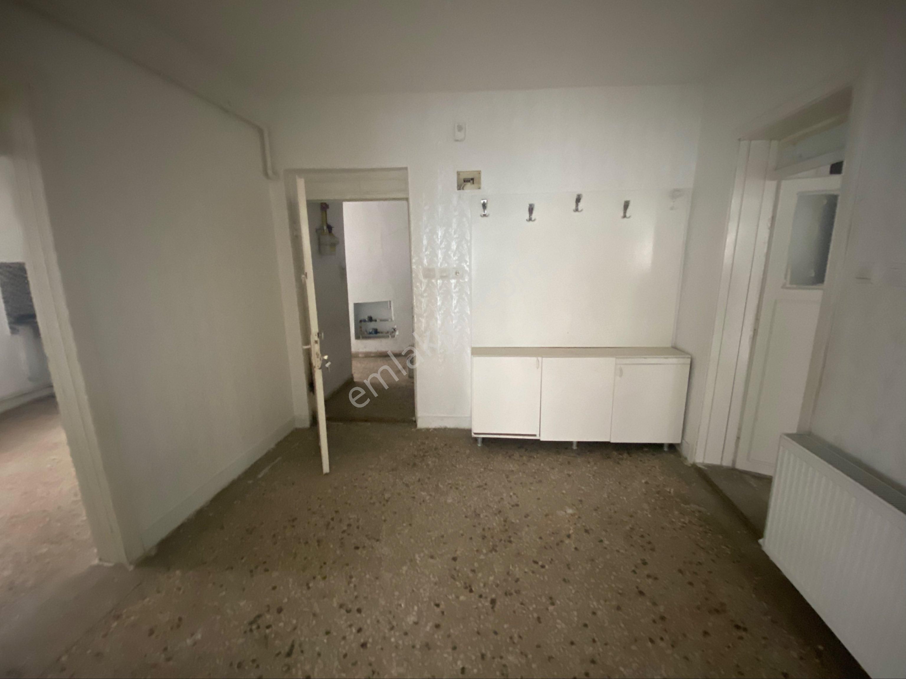 İstiklal De 125m 3 Katlı, D.gazlı Ev - Görsel 5