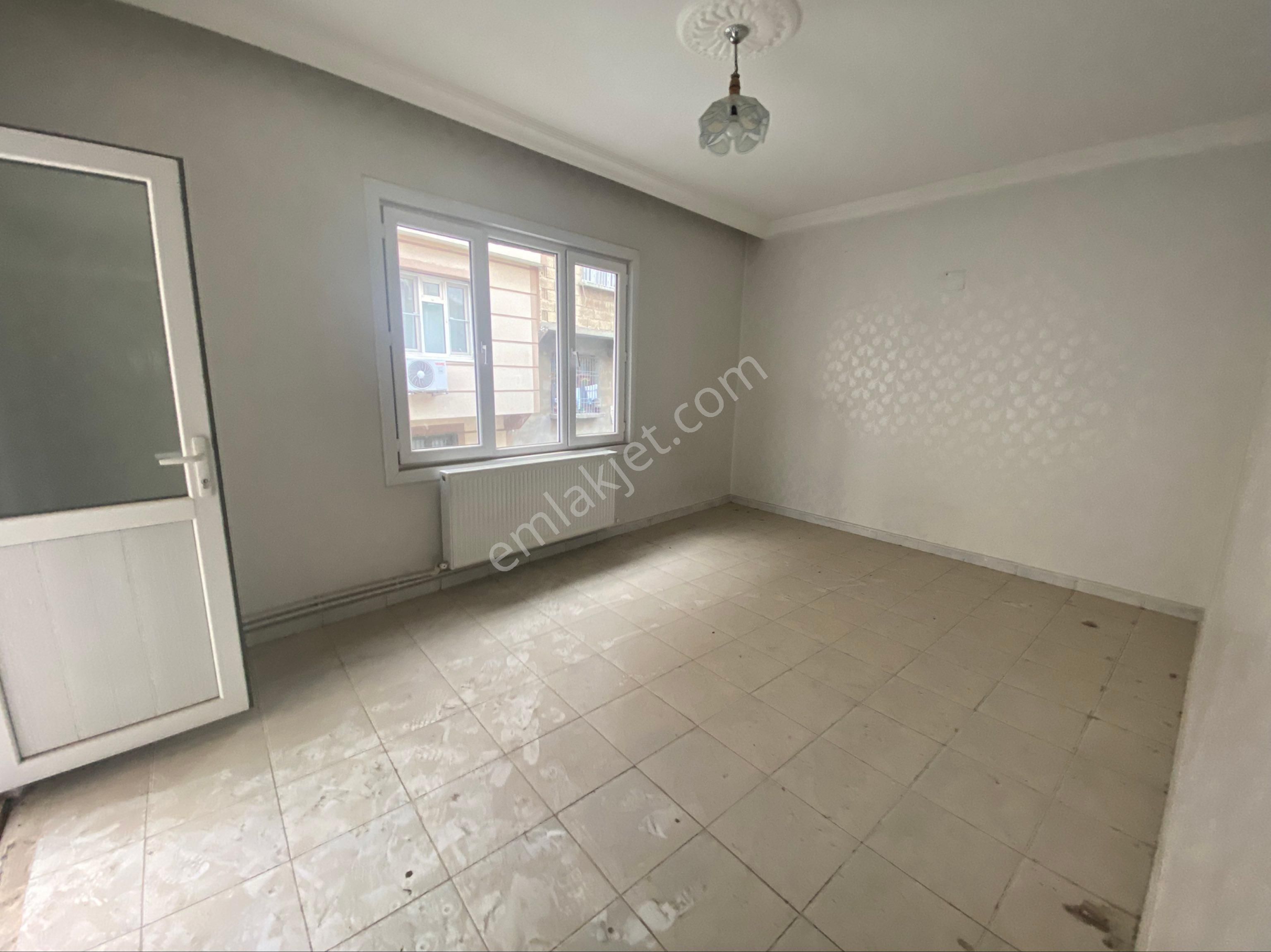 İstiklal De 125m 3 Katlı, D.gazlı Ev - Görsel 13