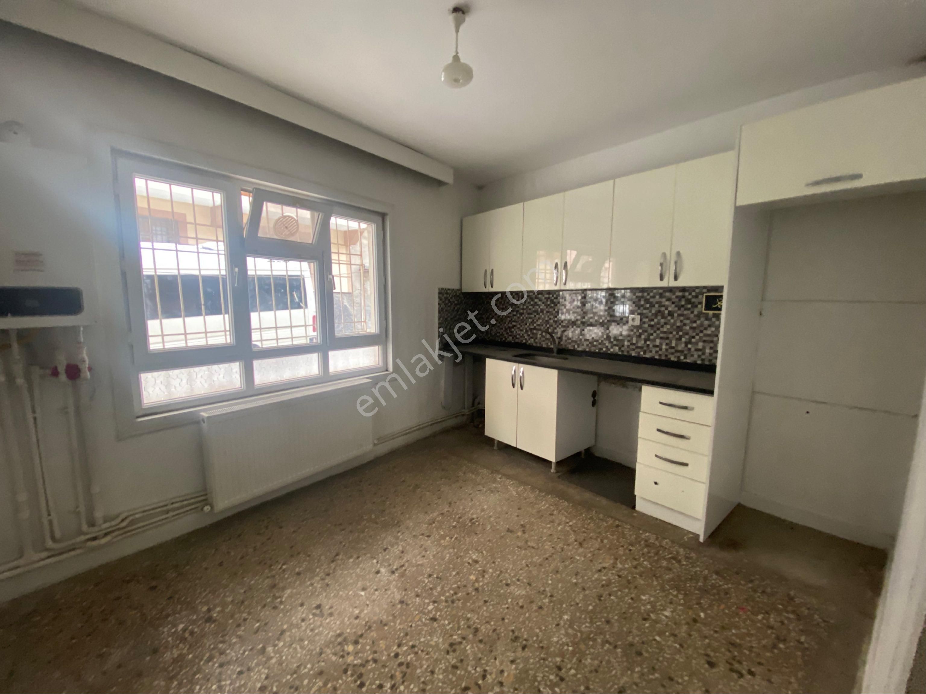 İstiklal De 125m 3 Katlı, D.gazlı Ev - Görsel 6