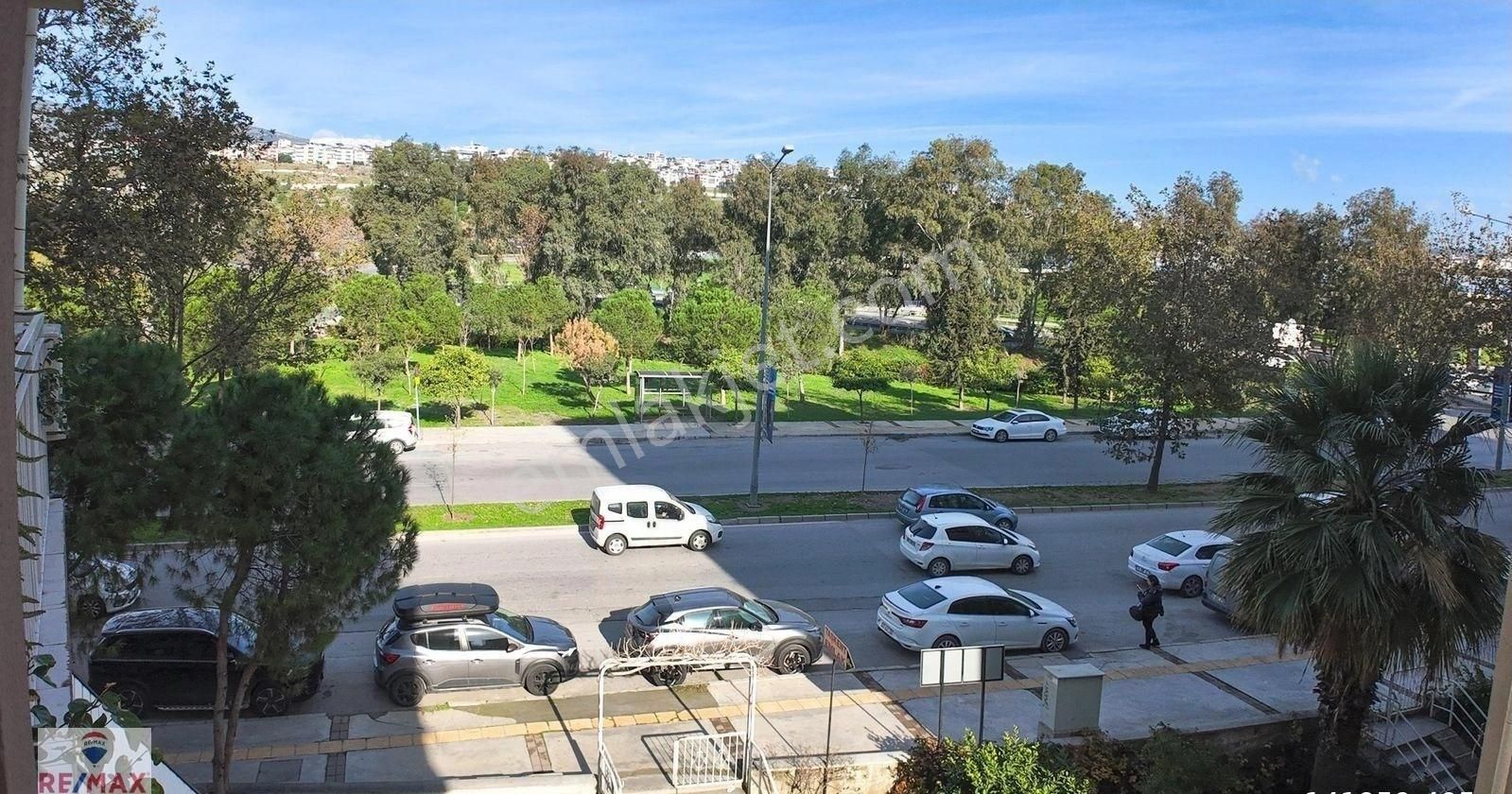 Bayraklı Manavkuyu Mahallesi Taşkent Sitesi Satılık 3+1 Daire ! - Görsel 4