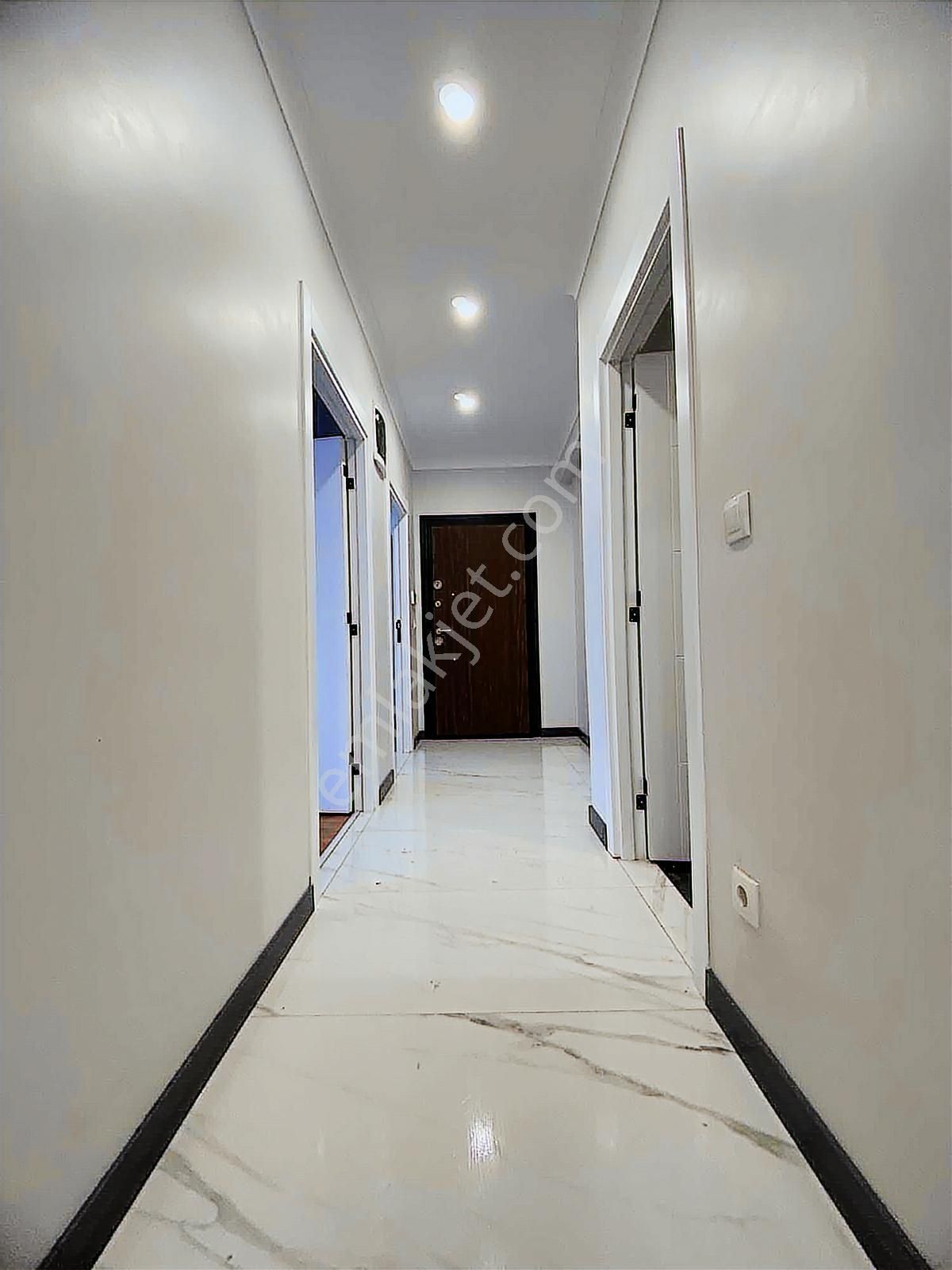 Kaymakamlık Karşısı'nda Ebeveyn Banyolu 3+1 Sıfır Boş Daire - Görsel 30