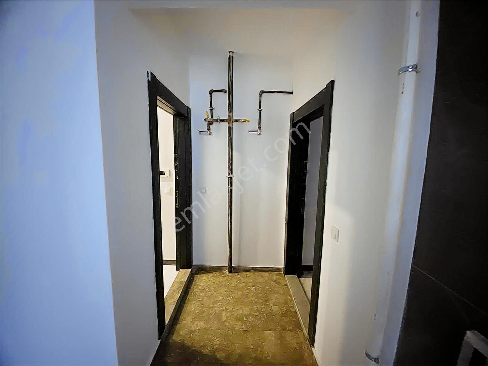 Kaymakamlık Karşısı'nda Ebeveyn Banyolu 3+1 Sıfır Boş Daire - Görsel 16