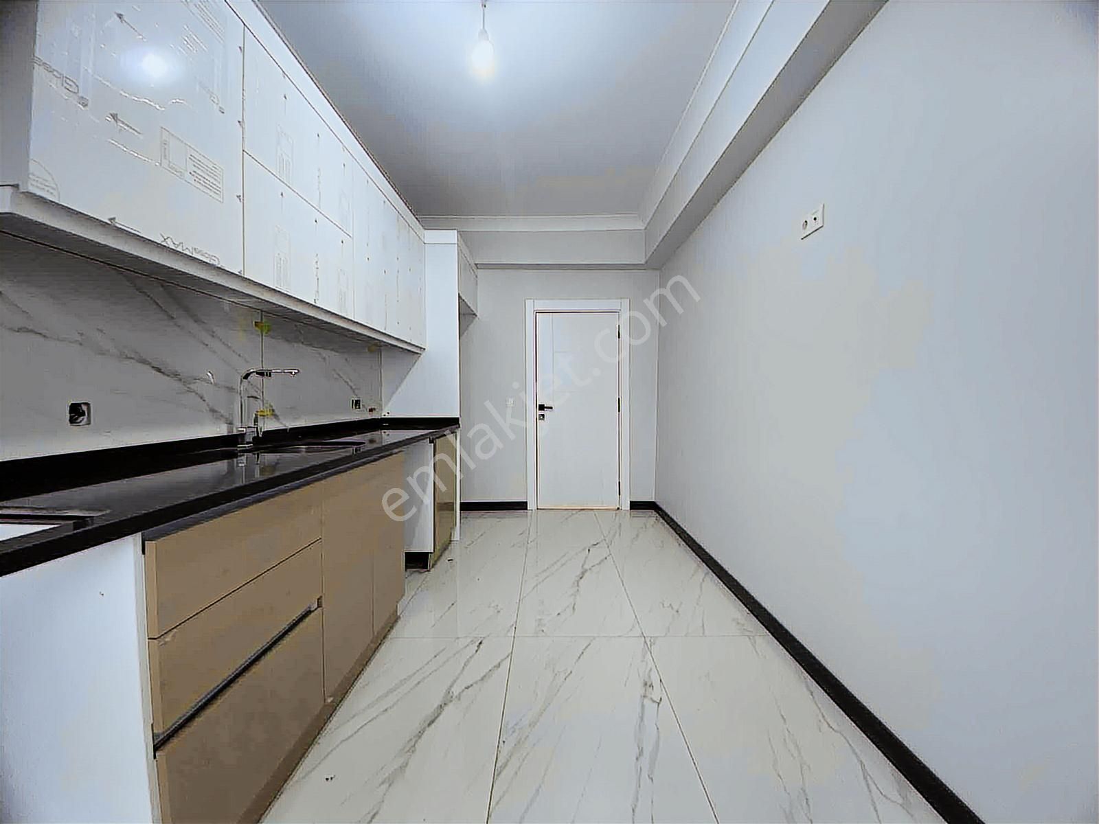 Kaymakamlık Karşısı'nda Ebeveyn Banyolu 3+1 Sıfır Boş Daire - Görsel 15