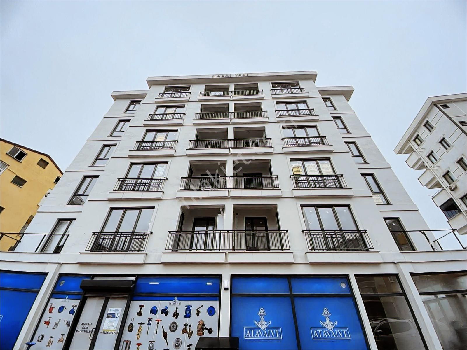 Kaymakamlık Karşısı'nda Ebeveyn Banyolu 3+1 Sıfır Boş Daire