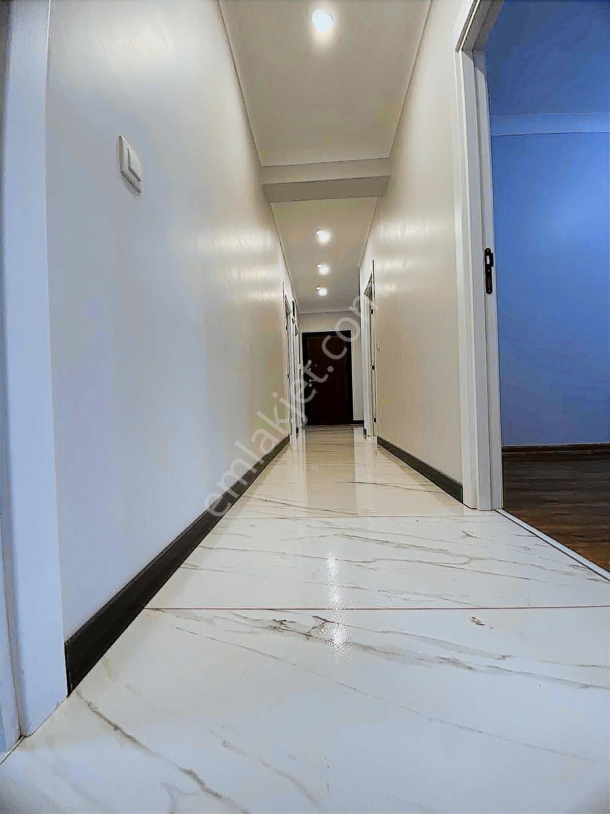 Kaymakamlık Karşısı'nda Ebeveyn Banyolu 3+1 Sıfır Boş Daire - Görsel 19