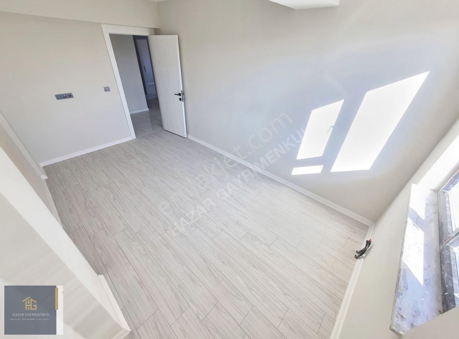 Hazardan 29 Ekimde Alttan Isıtmalı 110 M2 Net 2+1 Satılık Daire - Görsel 19