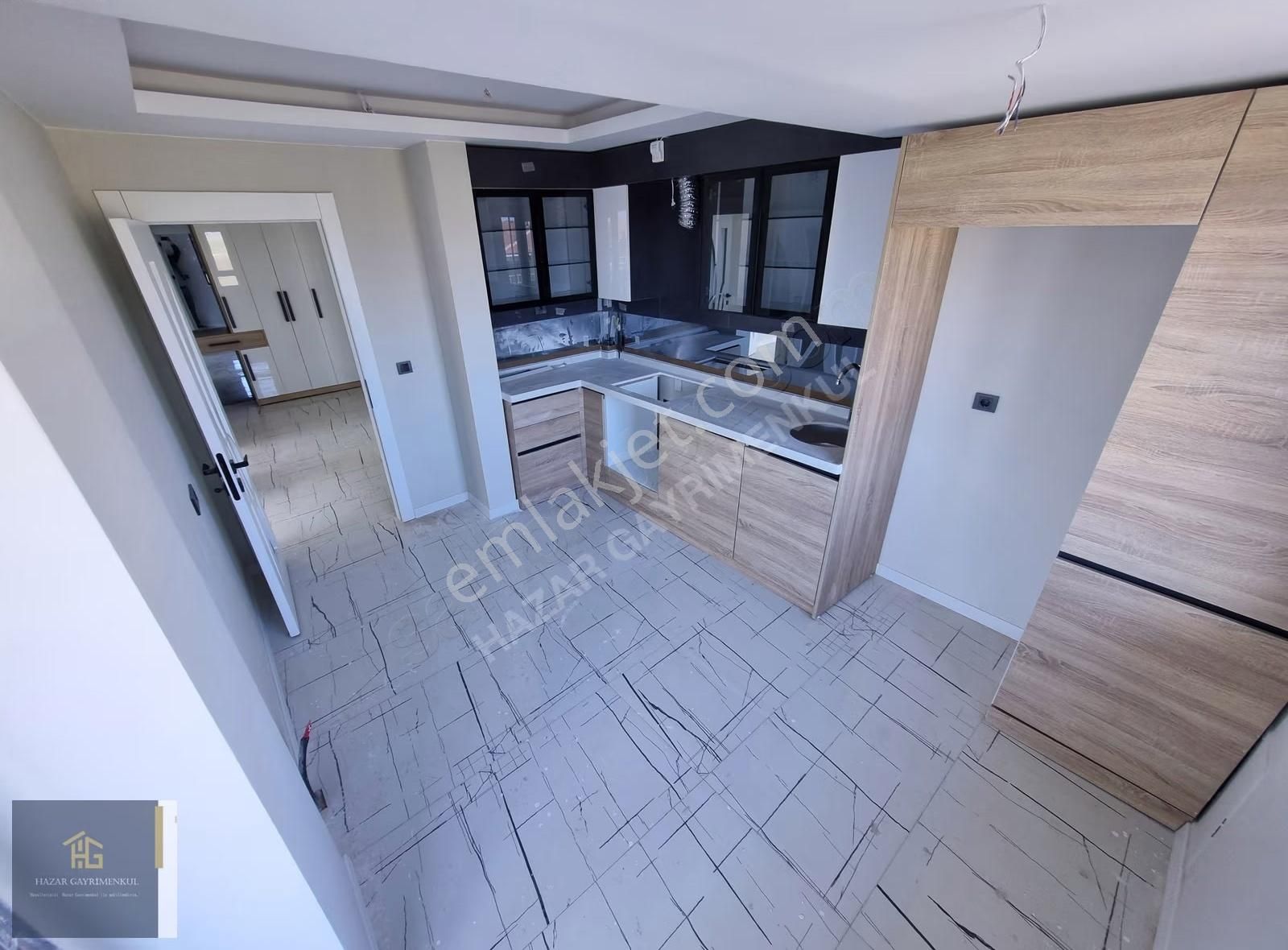 Hazardan 29 Ekimde Alttan Isıtmalı 110 M2 Net 2+1 Satılık Daire - Görsel 7