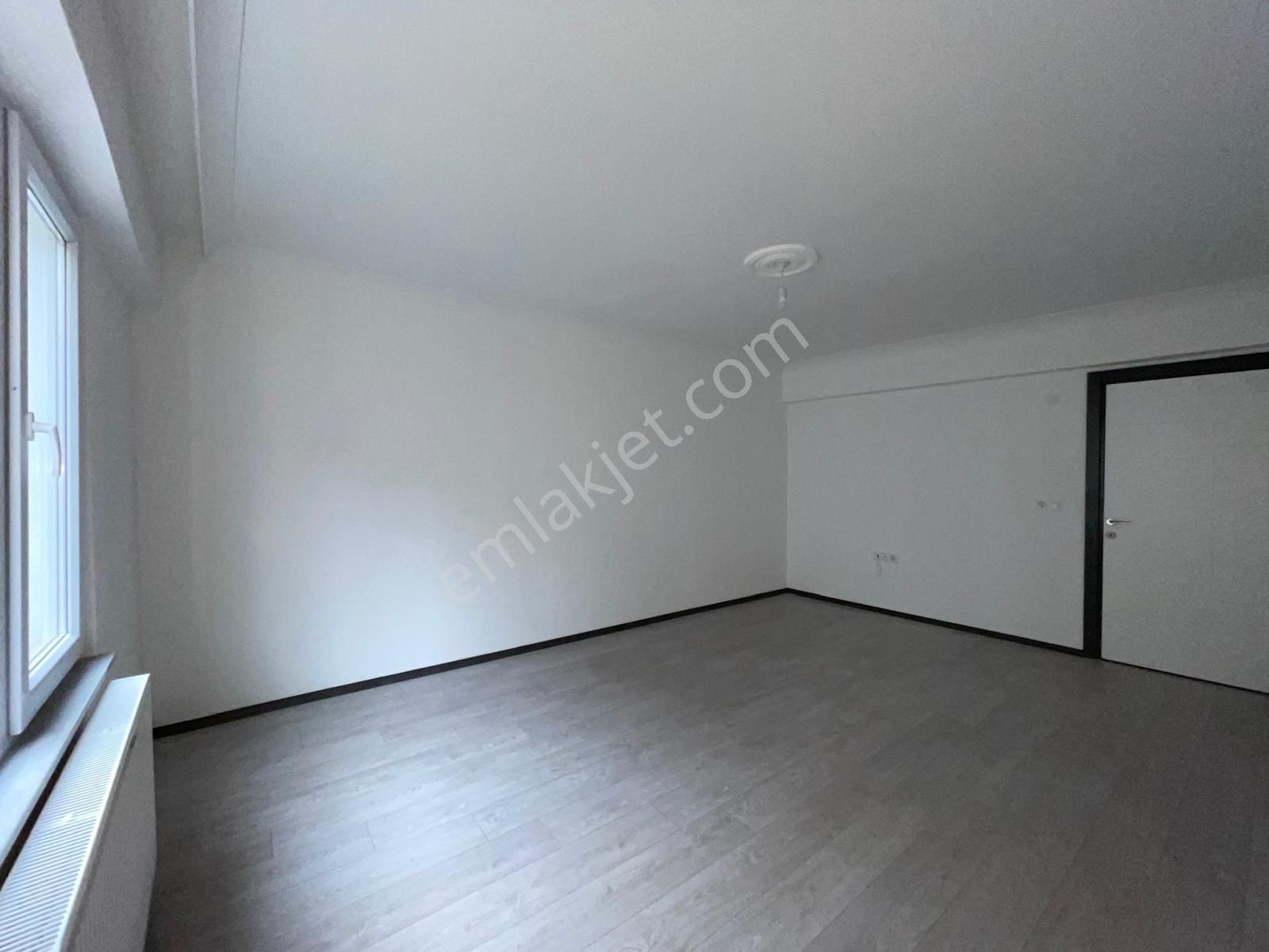 Çiftlikönü Mahallesinde 2+1 Geniş Oturulmaya Hazır Daire - Görsel 26