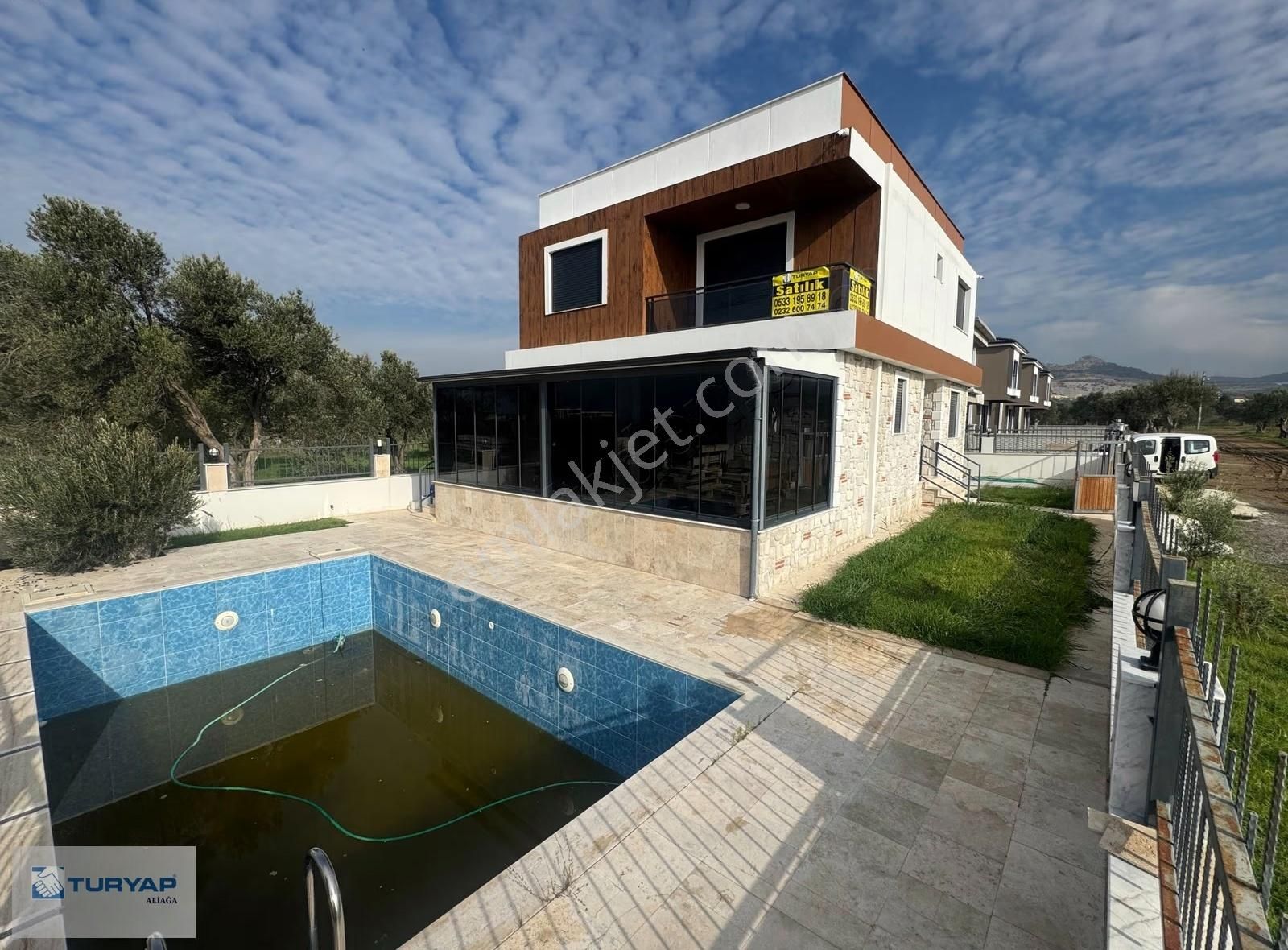 Deniz Kenarında Havuzlu Tam Müstakil Satılık Lüks Villa - Görsel 6