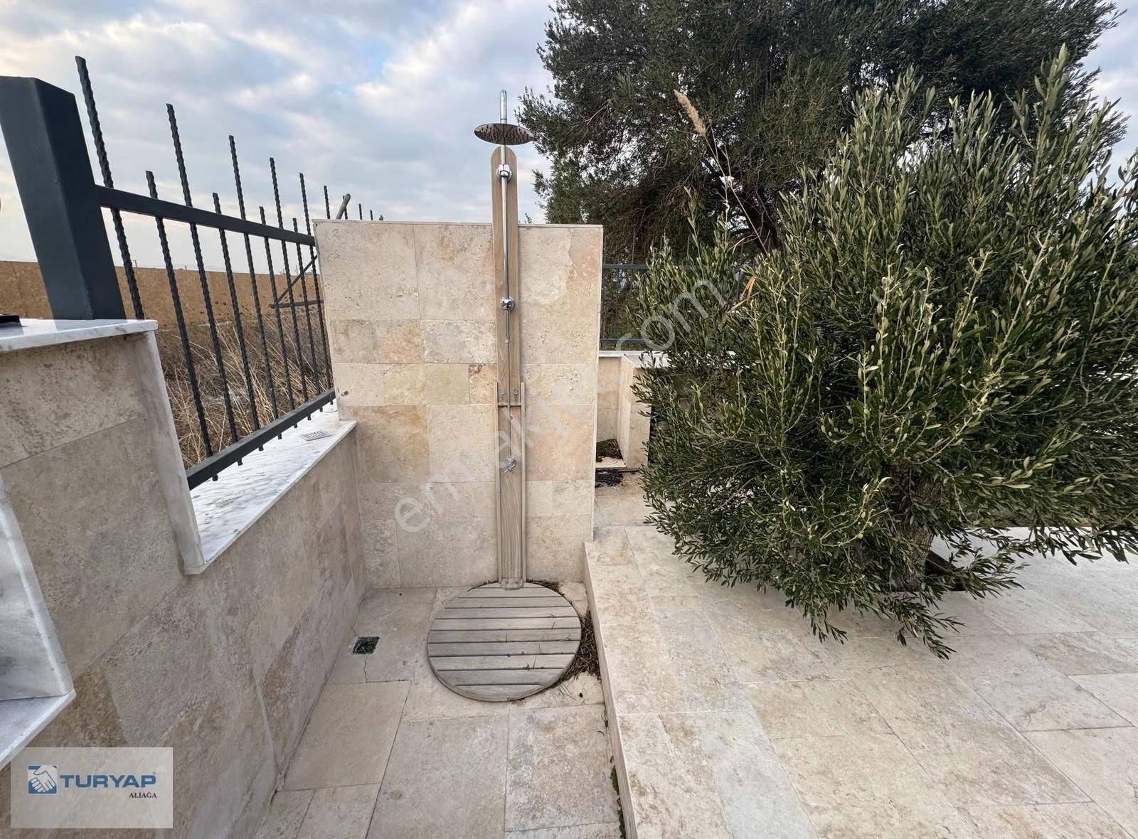 Deniz Kenarında Havuzlu Tam Müstakil Satılık Lüks Villa - Görsel 8