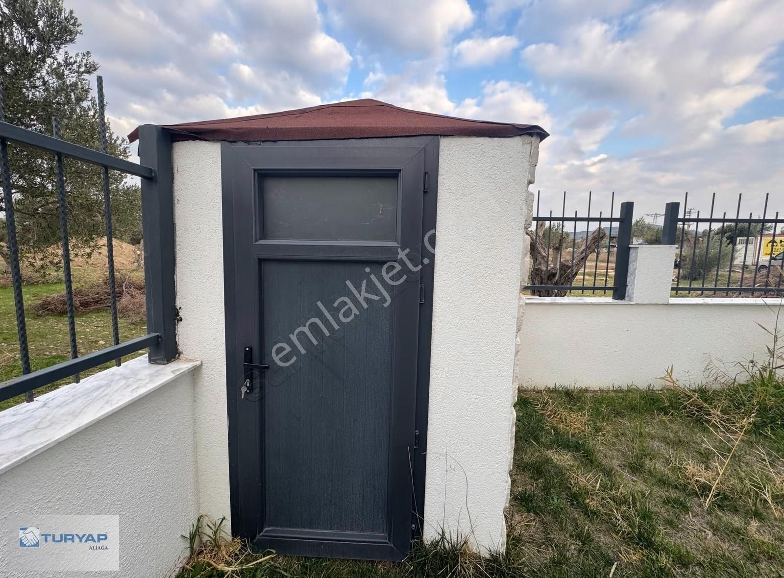 Deniz Kenarında Havuzlu Tam Müstakil Satılık Lüks Villa - Görsel 21