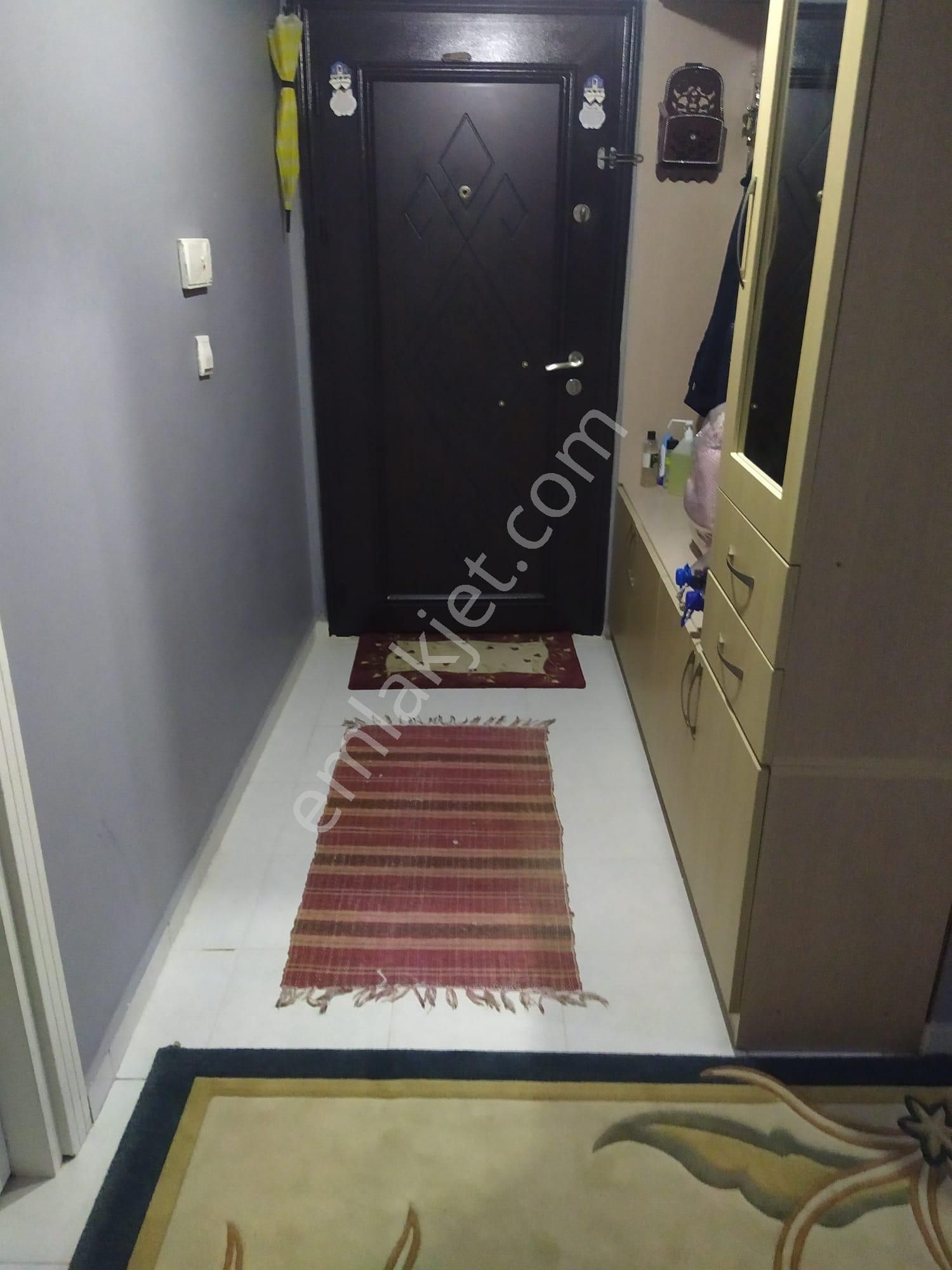 Yenimahalle-teferrüç Bölgesinde Acil Satılık 3+1 Daire - Görsel 3