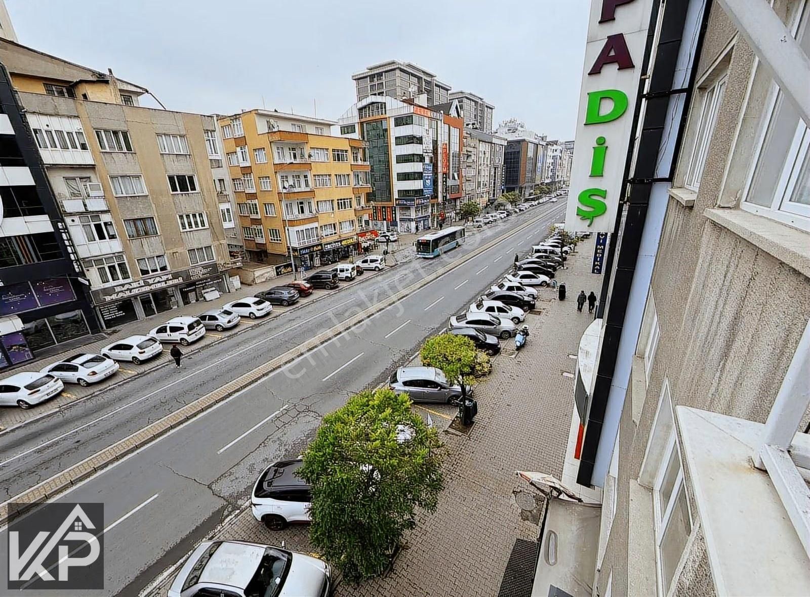 Devlet Hastanesi Caddesi Üzerinde Satılık 2+1 Fırsat Daire - Görsel 9