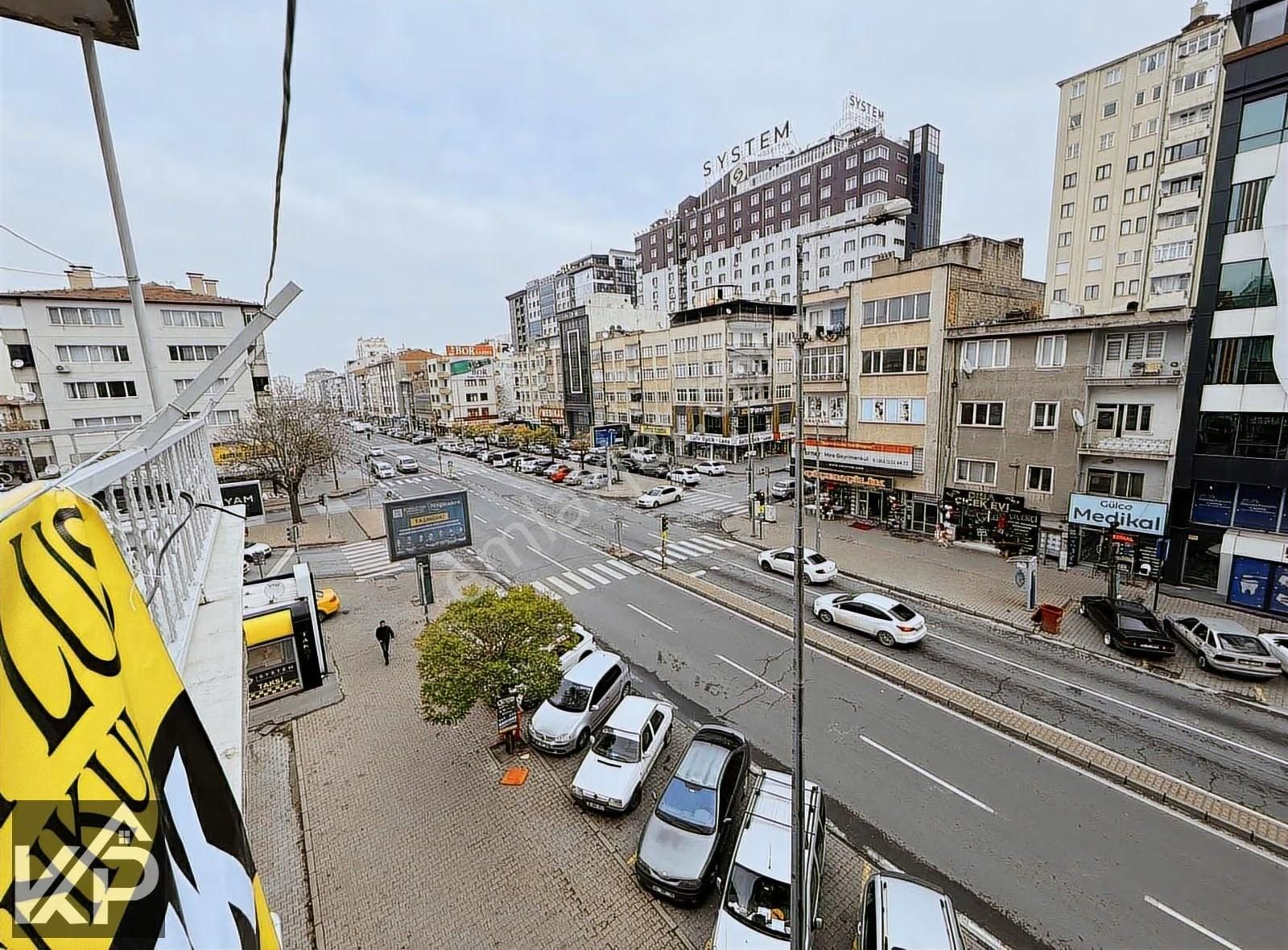 Devlet Hastanesi Caddesi Üzerinde Satılık 2+1 Fırsat Daire - Görsel 6