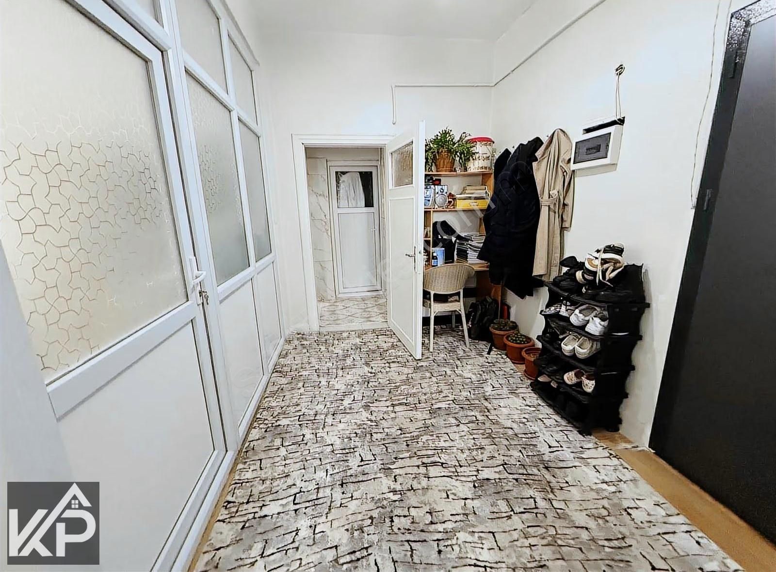 Devlet Hastanesi Caddesi Üzerinde Satılık 2+1 Fırsat Daire - Görsel 14