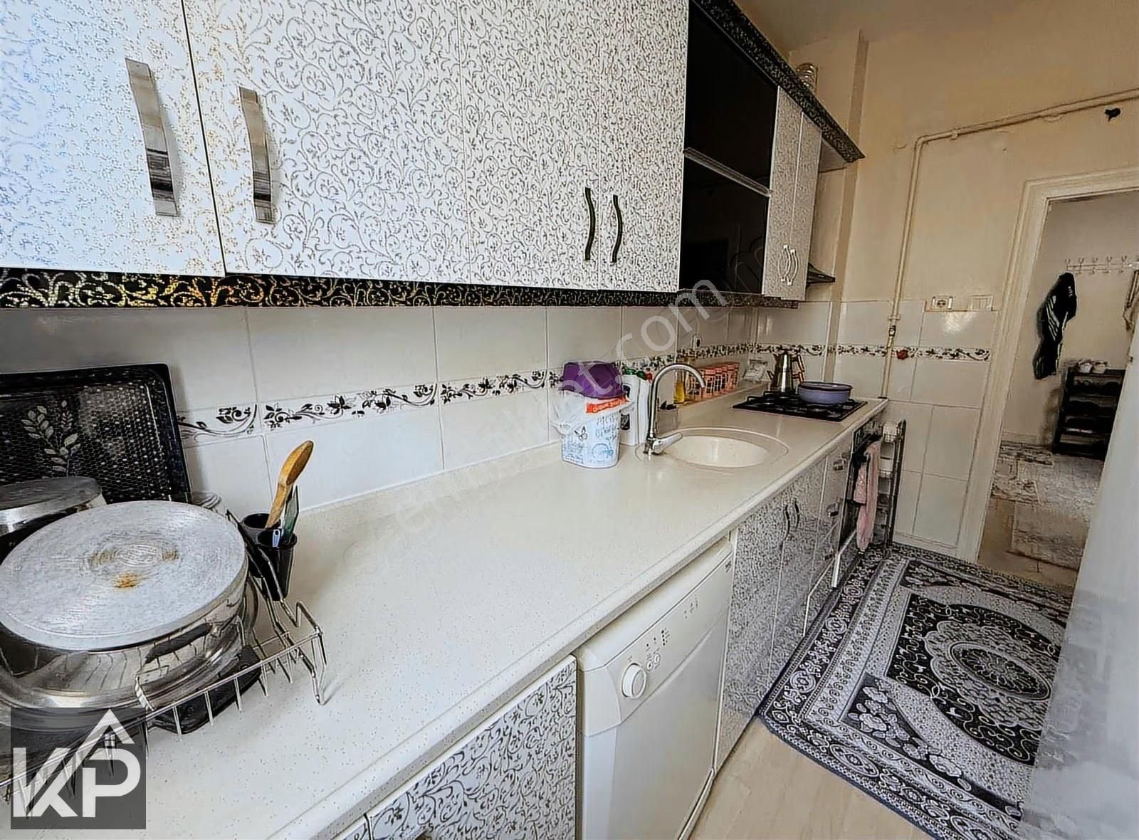 Devlet Hastanesi Caddesi Üzerinde Satılık 2+1 Fırsat Daire - Görsel 6