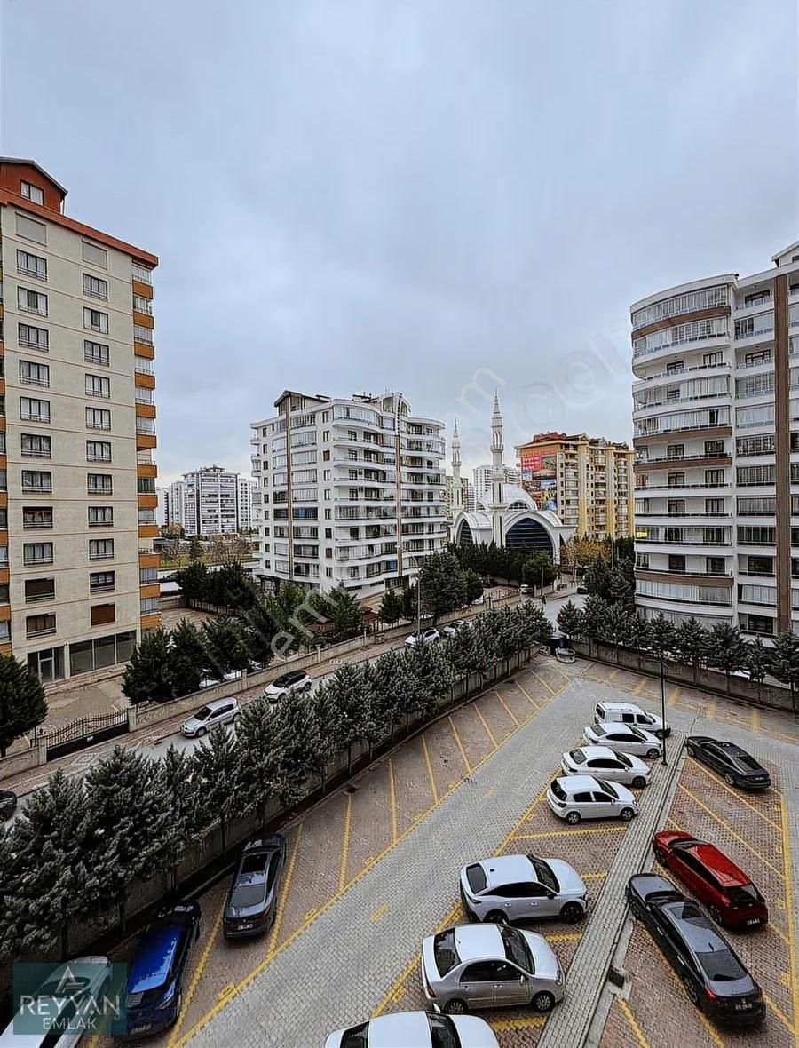 Şefikcan Şeker Mahallesi Yıldız Kule Residence Geniş Ara Kat 3+1 - Görsel 17