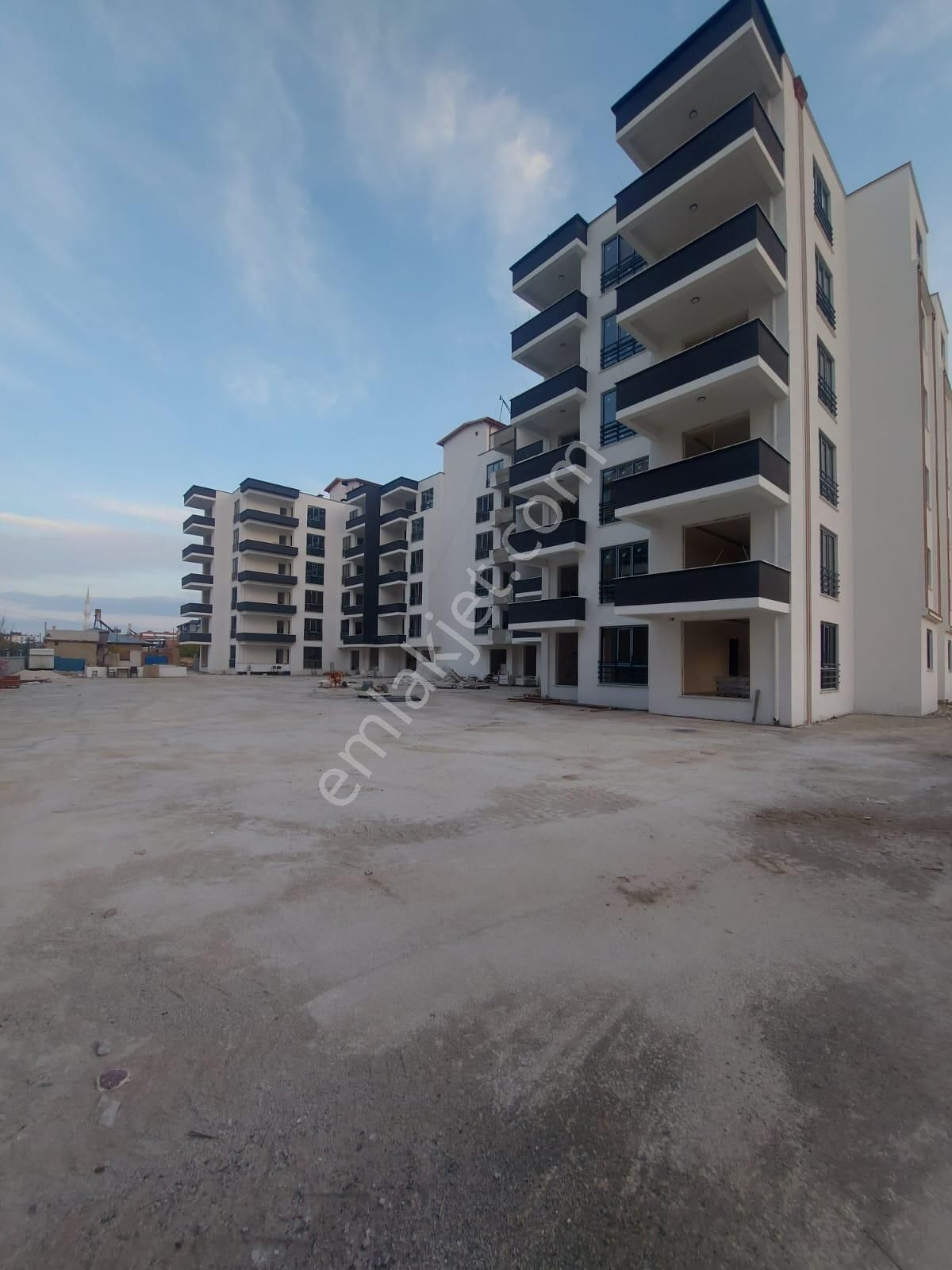 Aileler İçin İdeal! Emirgazi’de 3 Cepheli Sıfır 3+1 Daire - Görsel 11