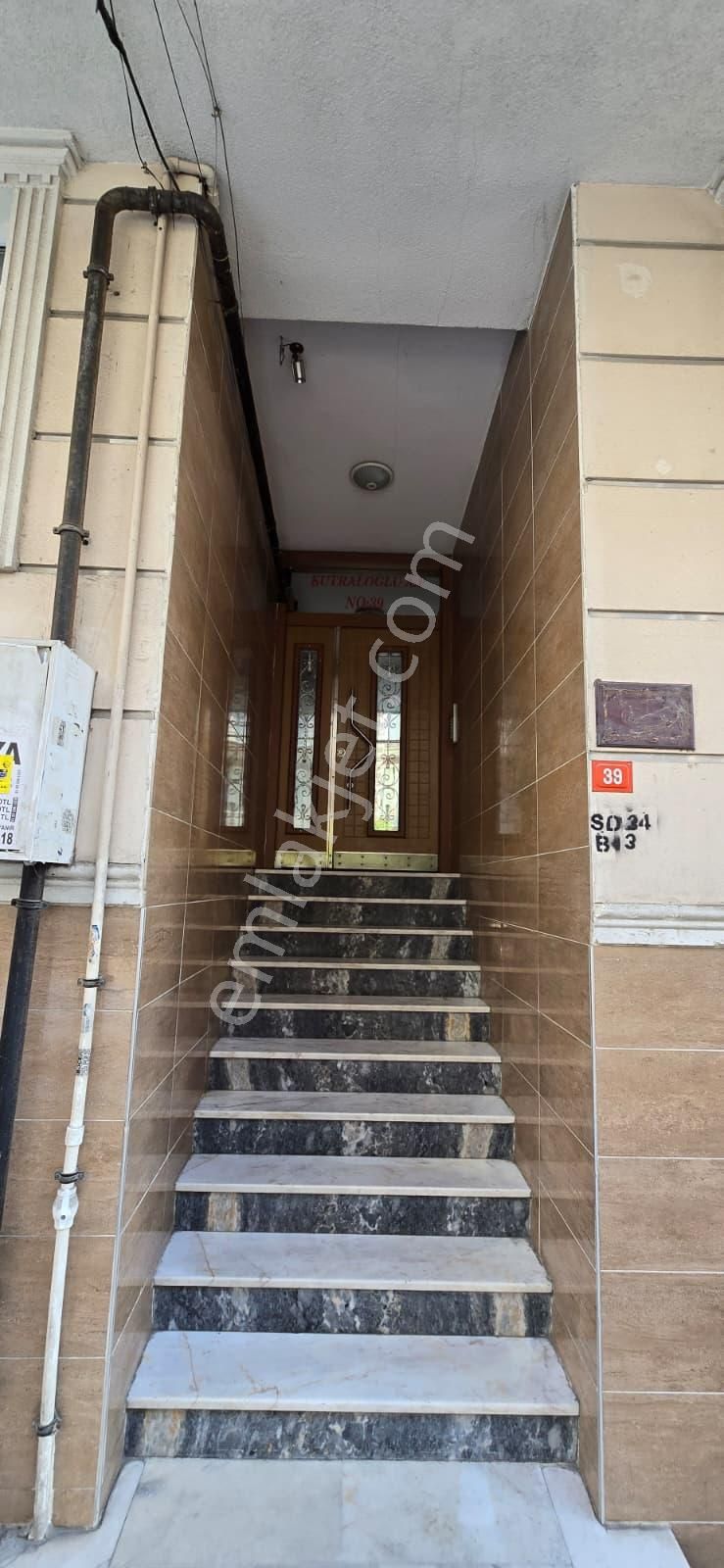 Sahibinden Metrobüsün Dibinde Komisyonsuz - Görsel 8