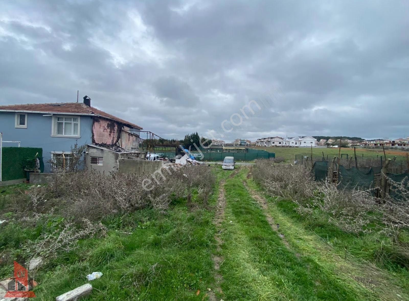 Bolluca'da Villa İmarlı Villaların Yanı Başında Satılık Arsa - Görsel 26