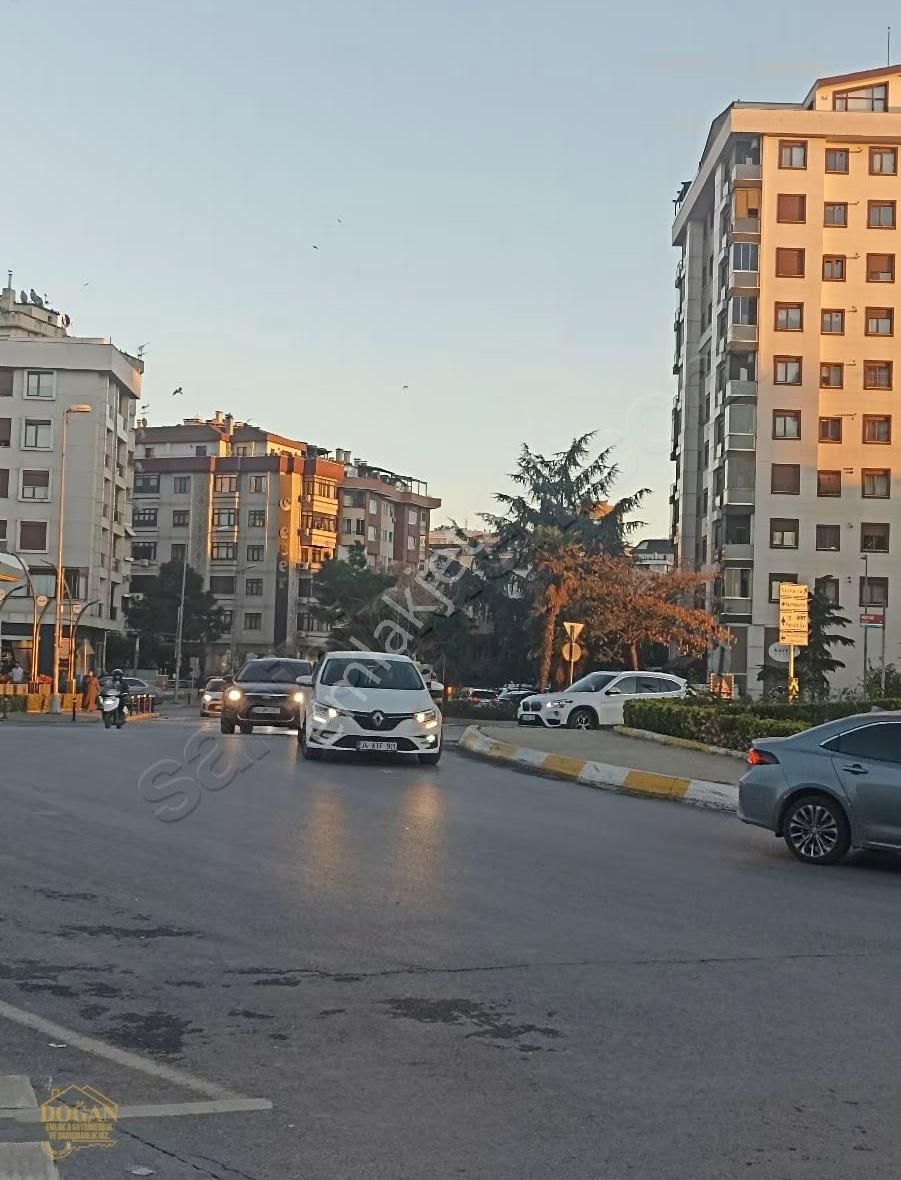 Pendik Merkez'de Aydınlı Caddesi Üzeri Sıfır Lüs 3+1 Daire - Görsel 34