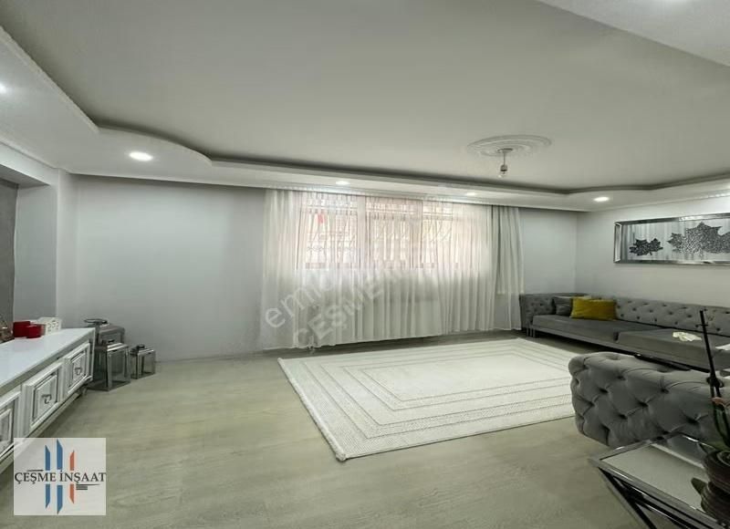 Özel Kış Bahçeli Eşyalı Satılık 2+1 Bahçe Kat Tek Daire Üzeri ! - Görsel 2