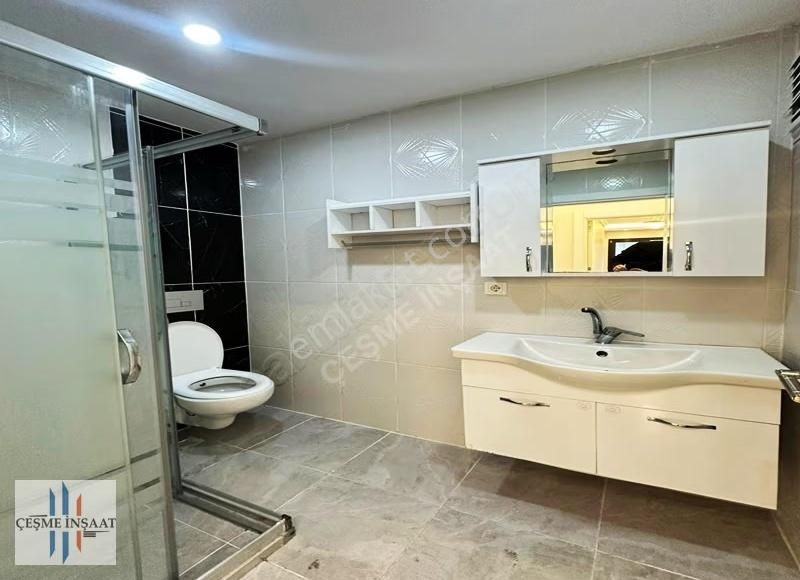 Beylikdüzü Yakuplu Merkezi Lokasyonda 2+1 Dekorlu Lüks Daire ! - Görsel 3