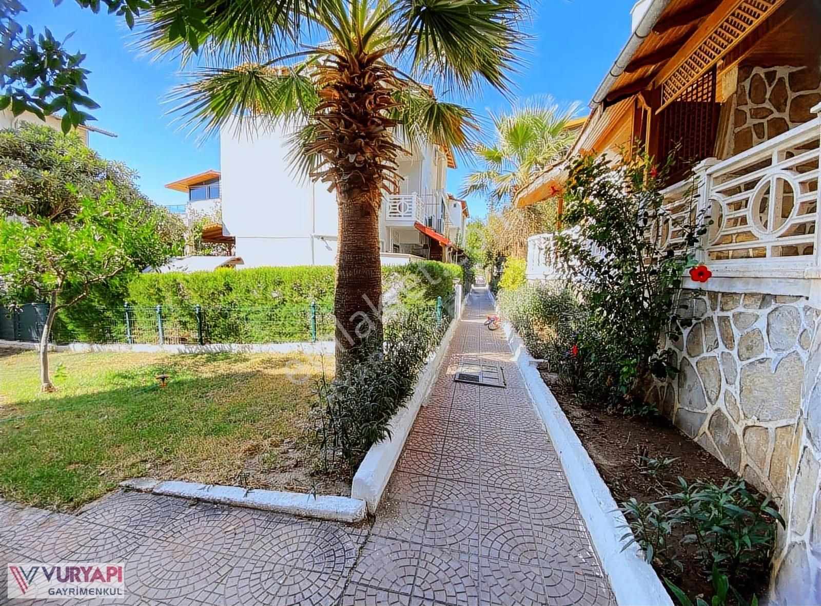 Akbük'te Havuzlu Sitede 3+1 Özel Bahçeli Villa - Görsel 15