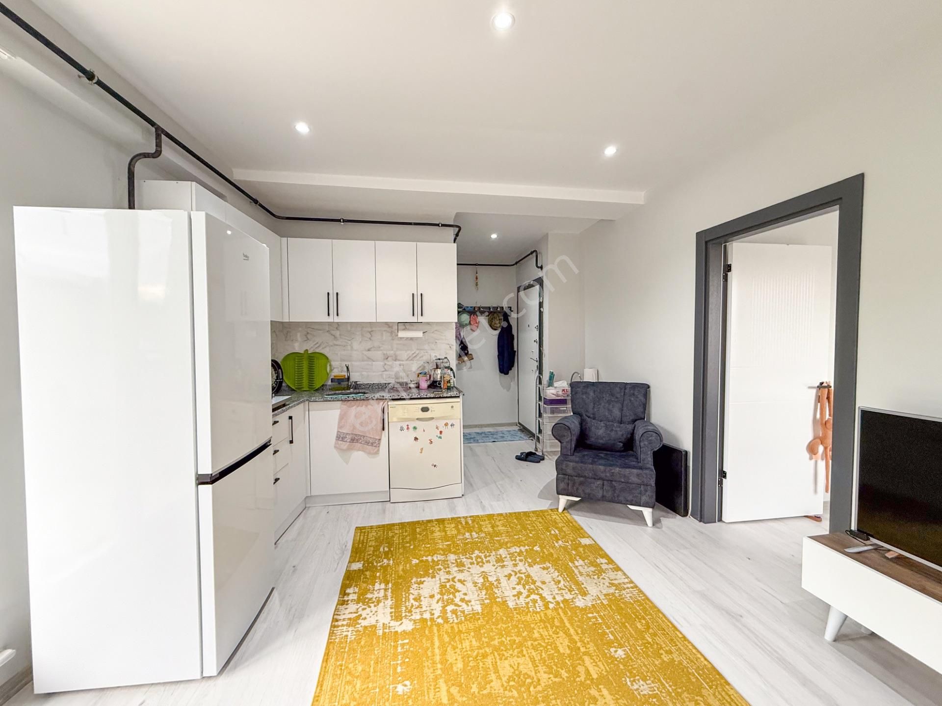 Kumbağ'da Caddenin Deniz Tarafında Yeni Binada Bahçeli 1+1 Daire - Görsel 13