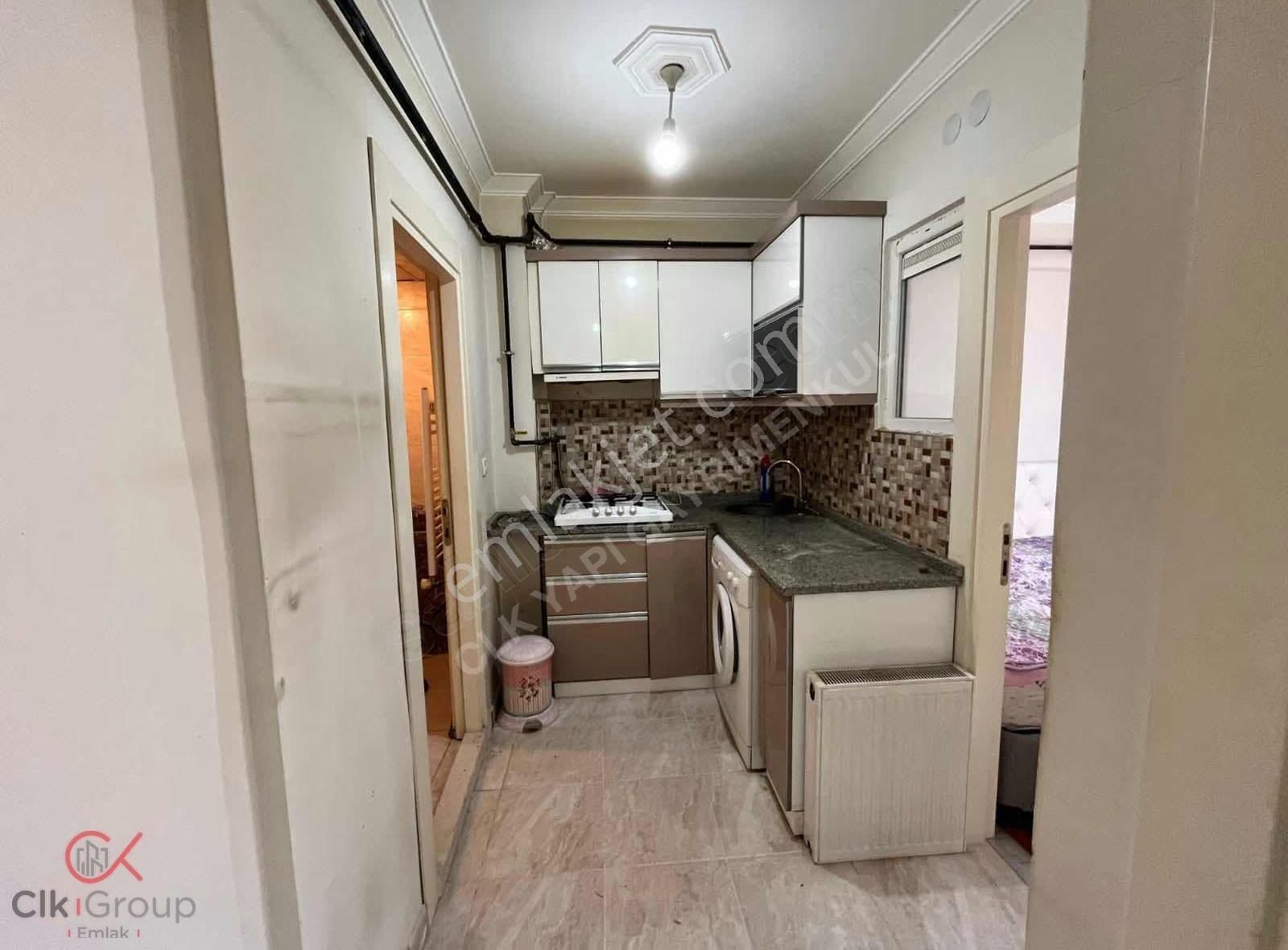 Clk'dan Cuma Kapısı Yakını 2+0 Ayrı Mutfaklı Apart Daire - Görsel 3