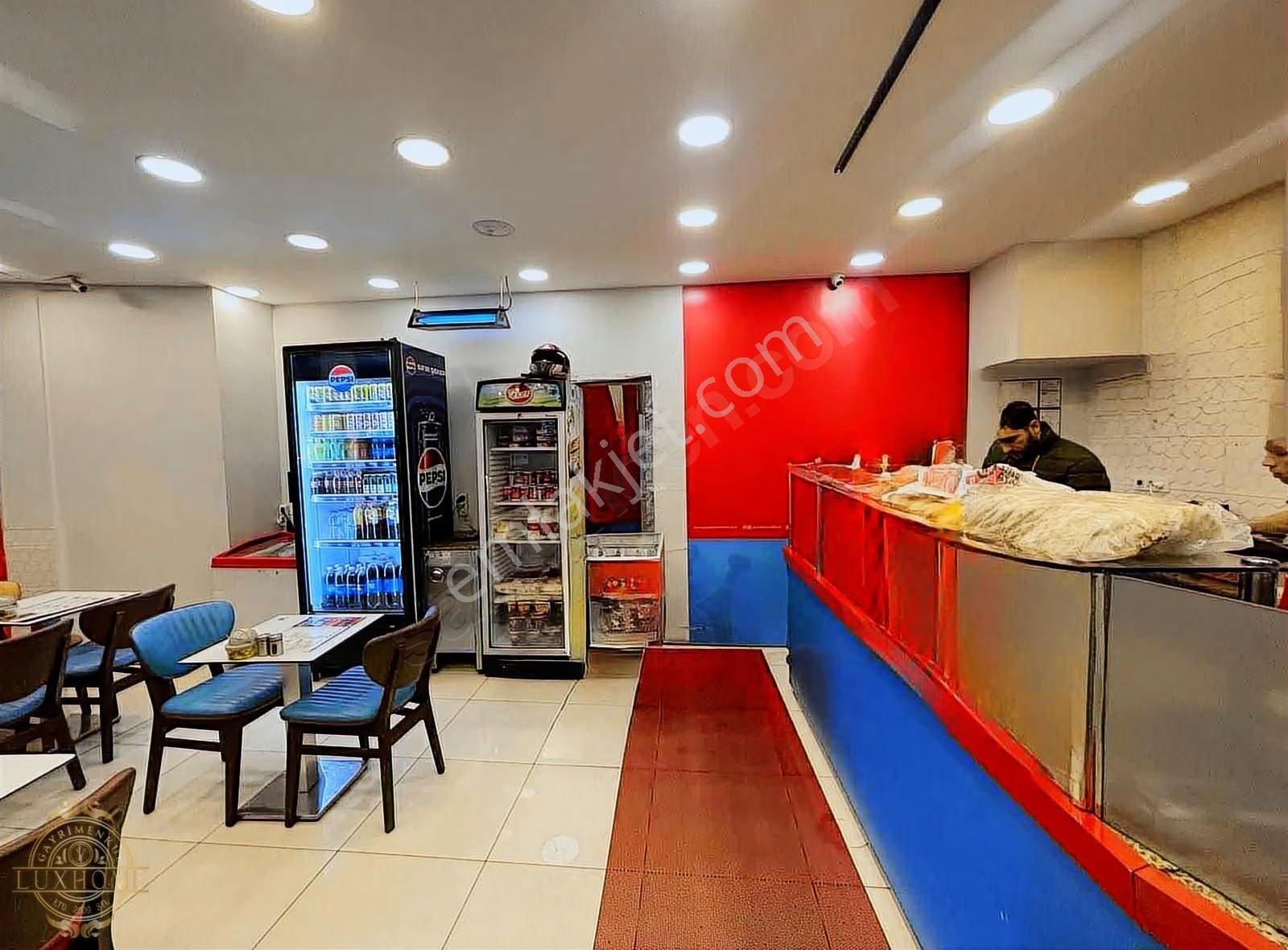 Kurtuluş Caddesinde Mükemmel Köşede Franchıse Dönerci Fırsatı - Görsel 8