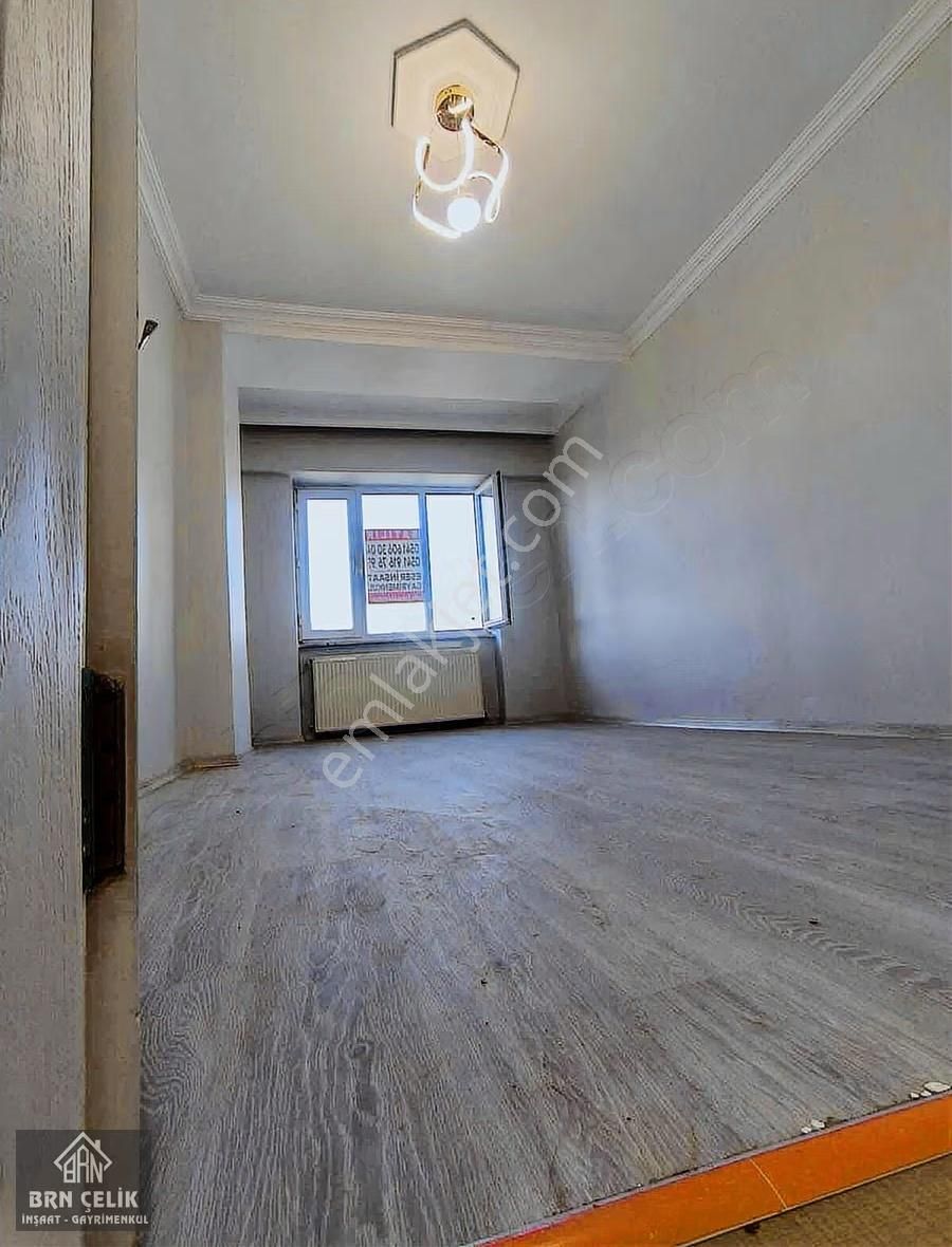 Brn Çelik İnşaat'tan Esentepe Mah İçi Yenilenmiş 2+1 95m2 - Görsel 13