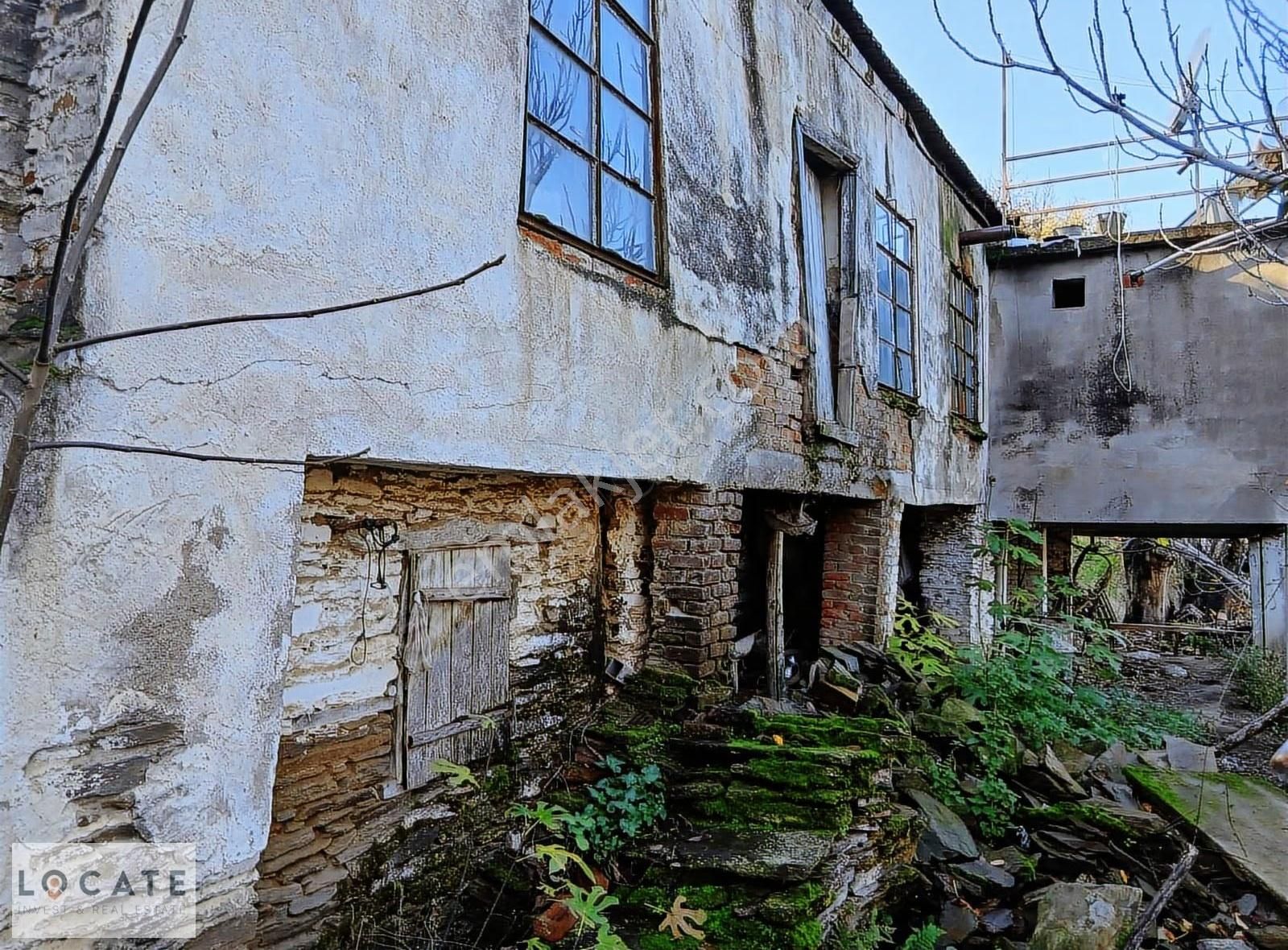 Tire Cambazlı Köyünde 657 M² İçinde Taş Ev Olan Satılık Cevizlik - Görsel 11