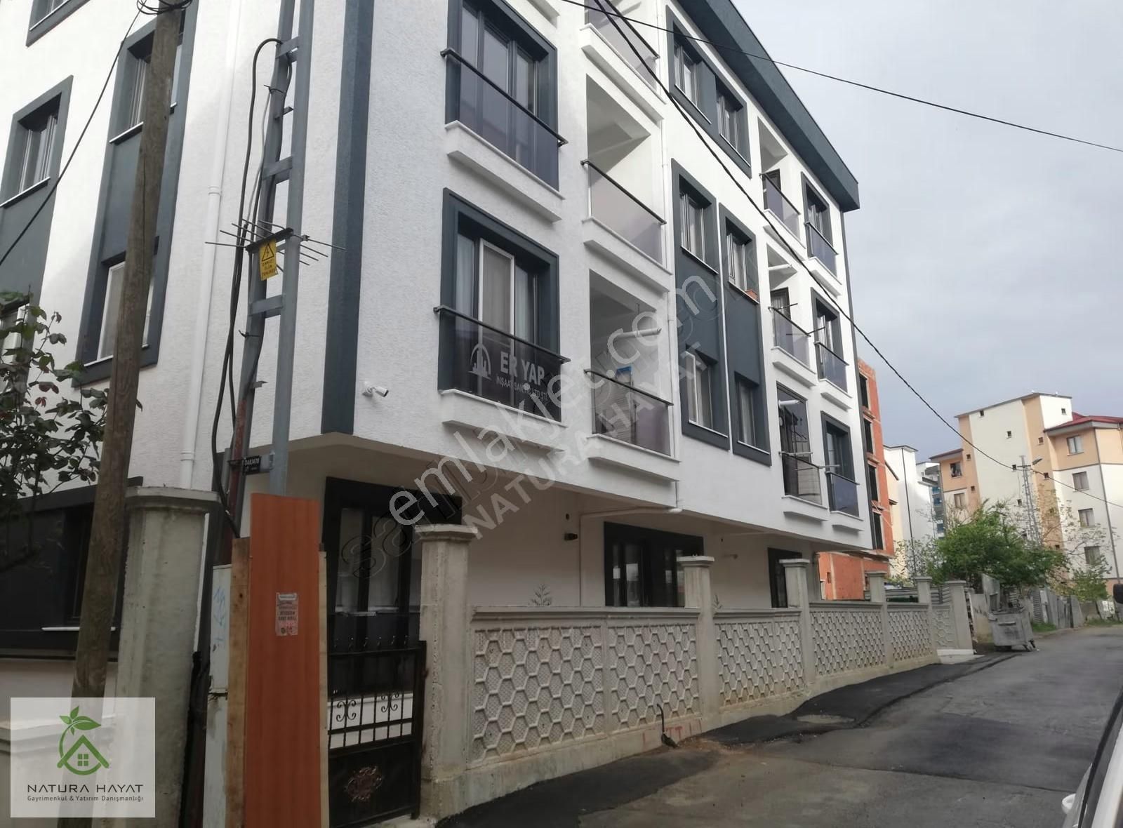 Natura Hayattan Pendik Ahmet Yesevi'de 2+1 Kullanışlı Kiralık..