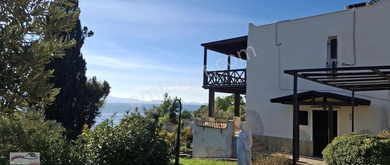 Feza Sitesinde Geniş Bahçeli 3+1 • Kapanmaz Manzaralı Satılık Villa - Görsel 16