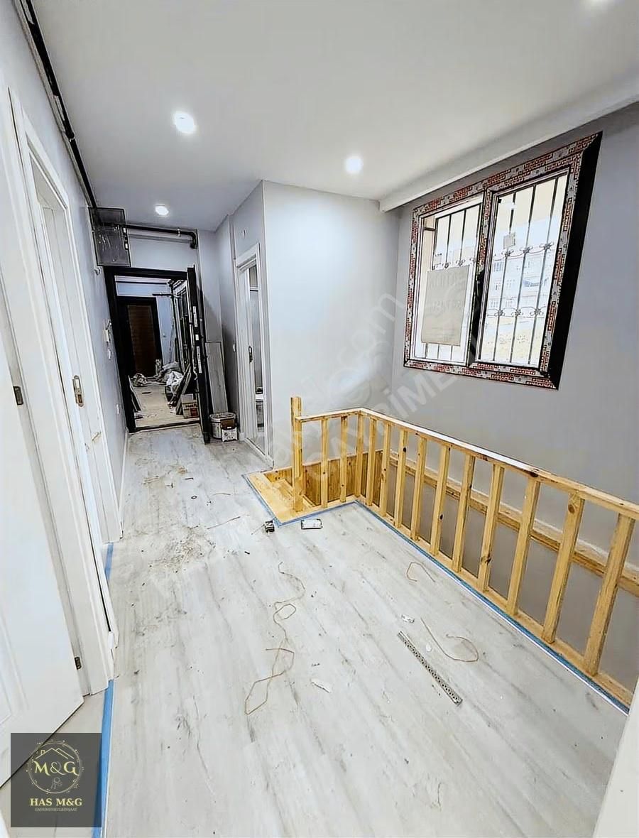 Ana Caddede Ultralüks Giyinme Odalı 3+1 Daire 130 Metre