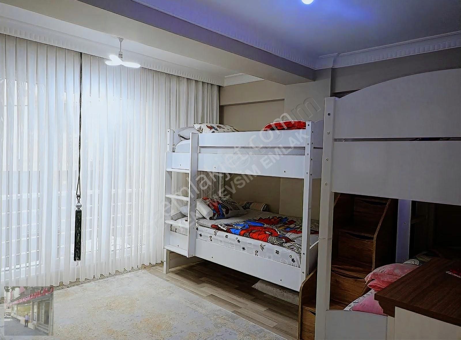 İst Bağcılar 15 Temmuz Mah Sinde Satılık 2+1+100m2 Kat 1 Yaşı 15 - Görsel 9