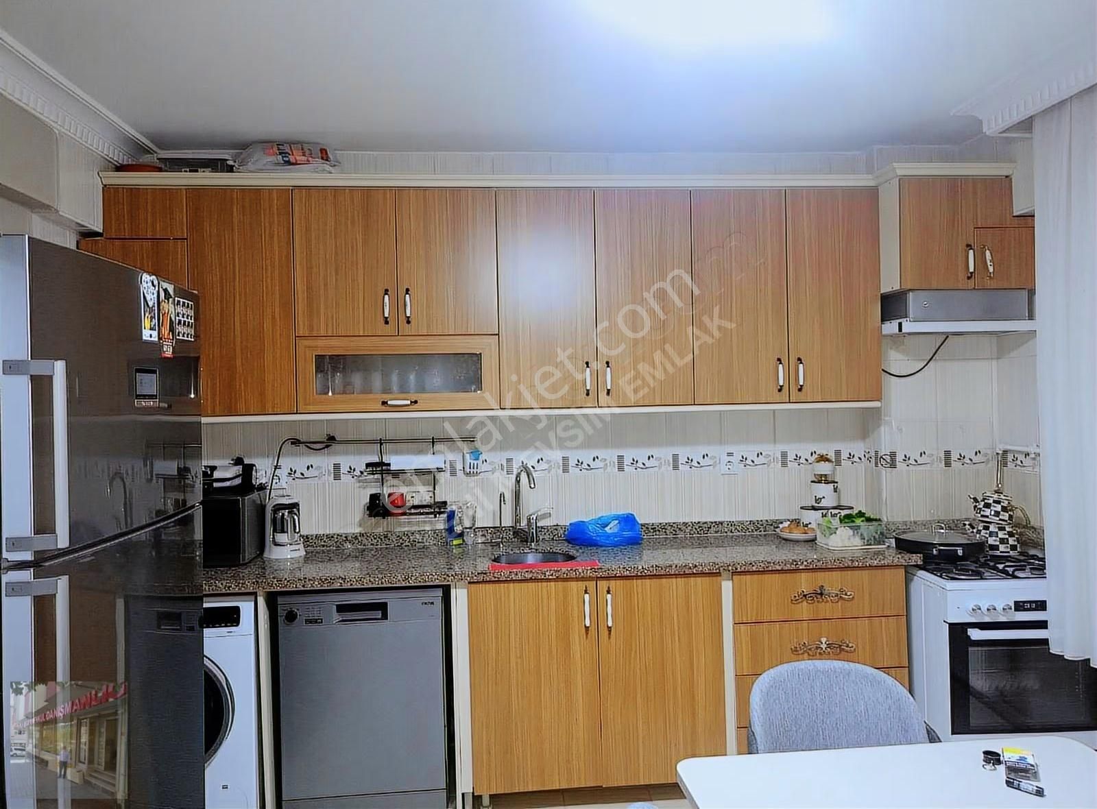 İst Bağcılar 15 Temmuz Mah Sinde Satılık 2+1+100m2 Kat 1 Yaşı 15 - Görsel 23