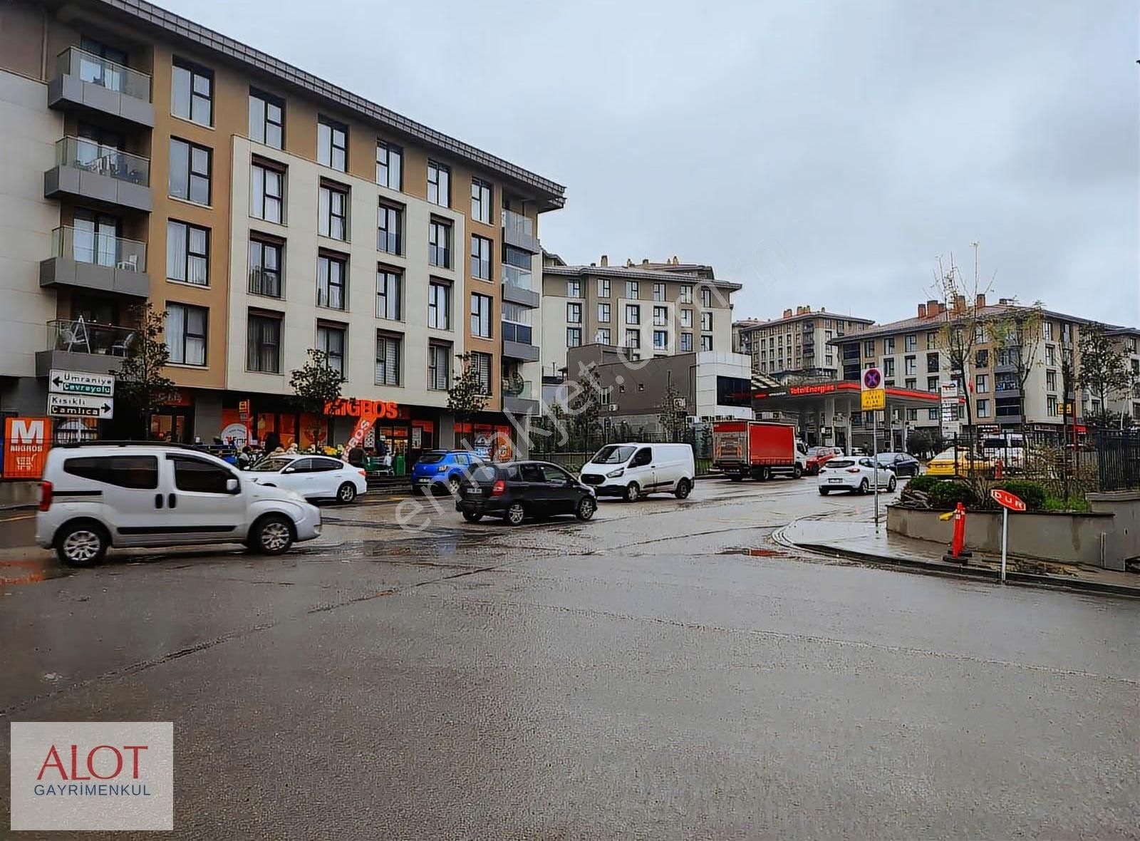 Üsküdar Mehmetakif Ersoy Caddesi Emlak Konut 1+1 - Görsel 23