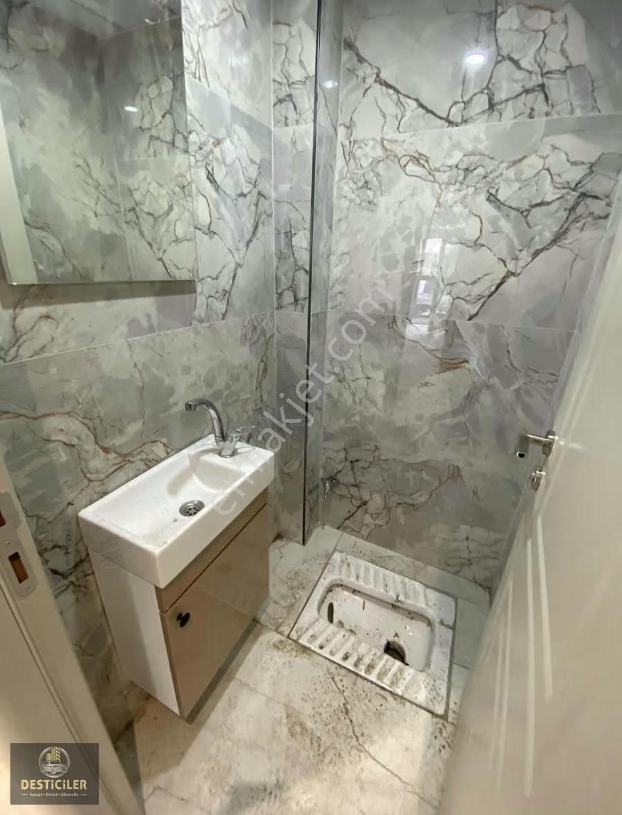 Au-çamlıca Kapalı Pazar Yakını 110m2 Ebeveyn Banyolu 2+1 Daire - Görsel 4