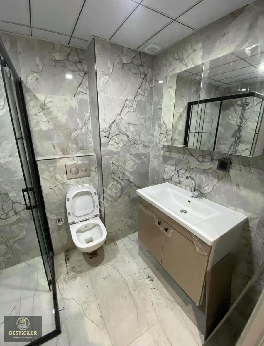 Au-çamlıca Kapalı Pazar Yakını 110m2 Ebeveyn Banyolu 2+1 Daire - Görsel 3