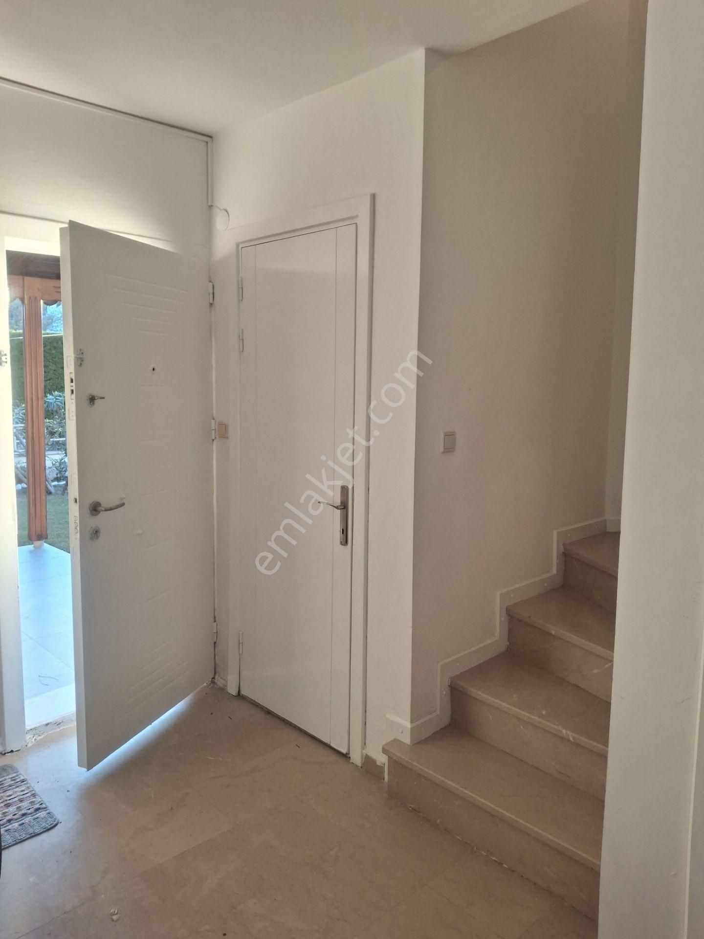 Ilıca Radison & Club Hotel Ilıca Arası Deniz Tarafı Kiralık Vila - Görsel 17