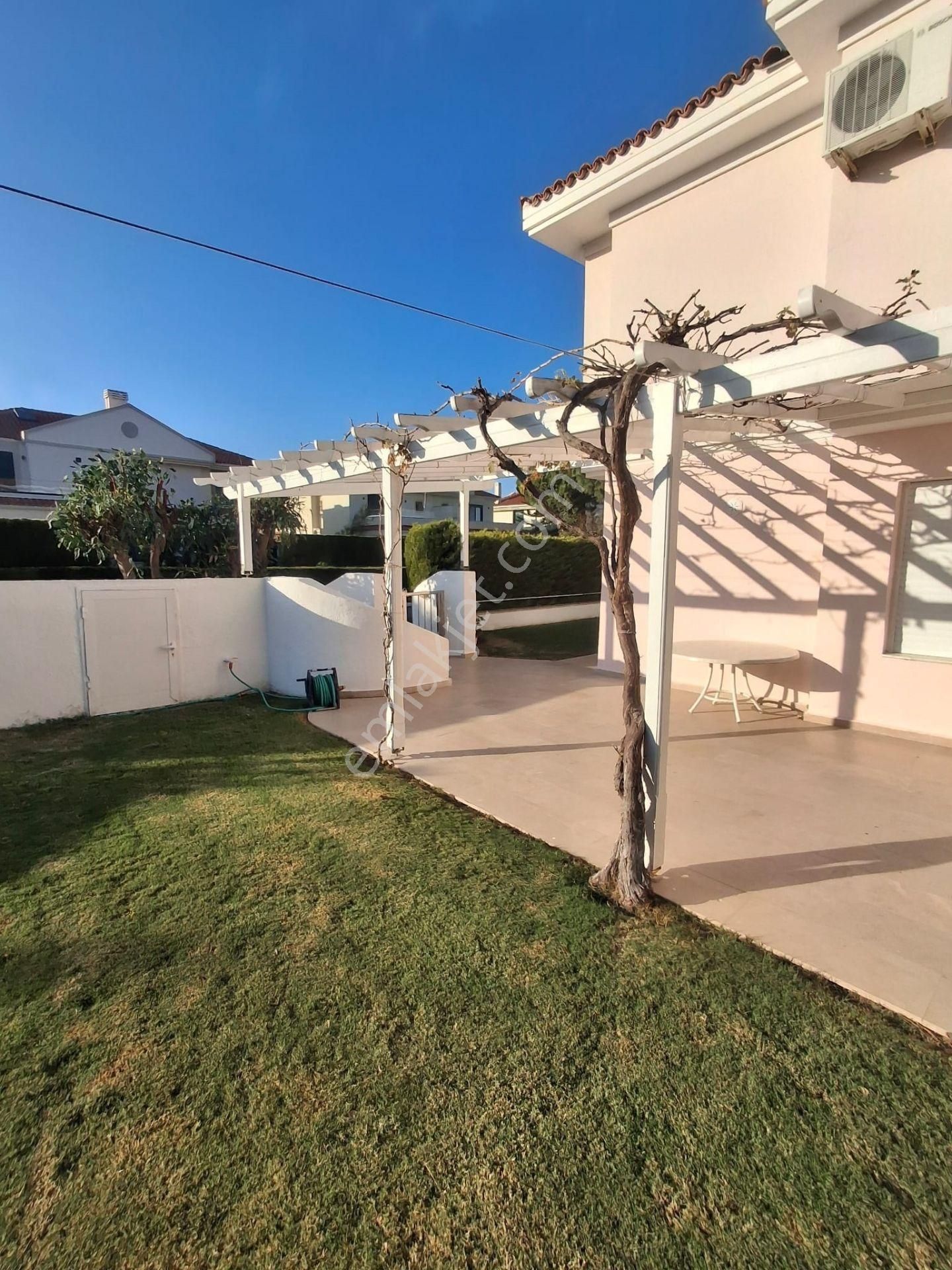 Ilıca Radison & Club Hotel Ilıca Arası Deniz Tarafı Kiralık Vila - Görsel 7