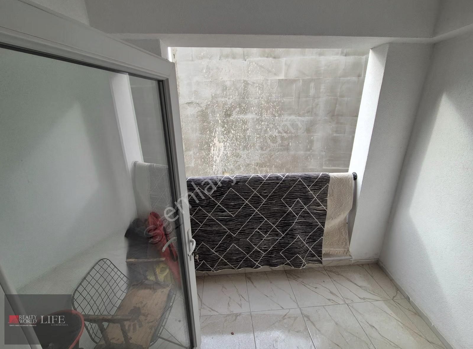 Rw Lıfe Sütlüce Asansörlü Balkonlu Arakat 80m2 Satılık 1+1 Daire - Görsel 2