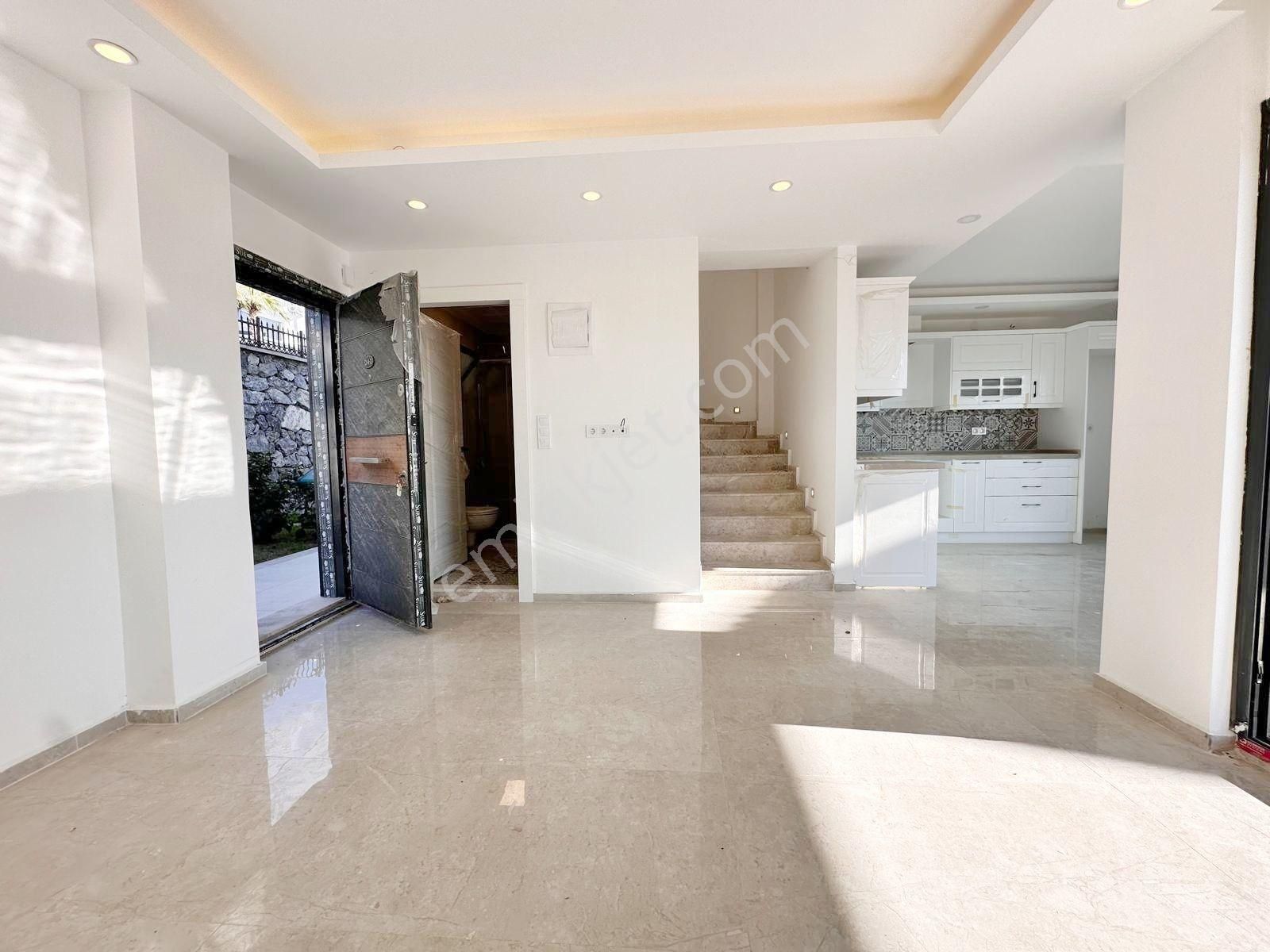 Havuzlu Site Sıfır Dublex - Görsel 7