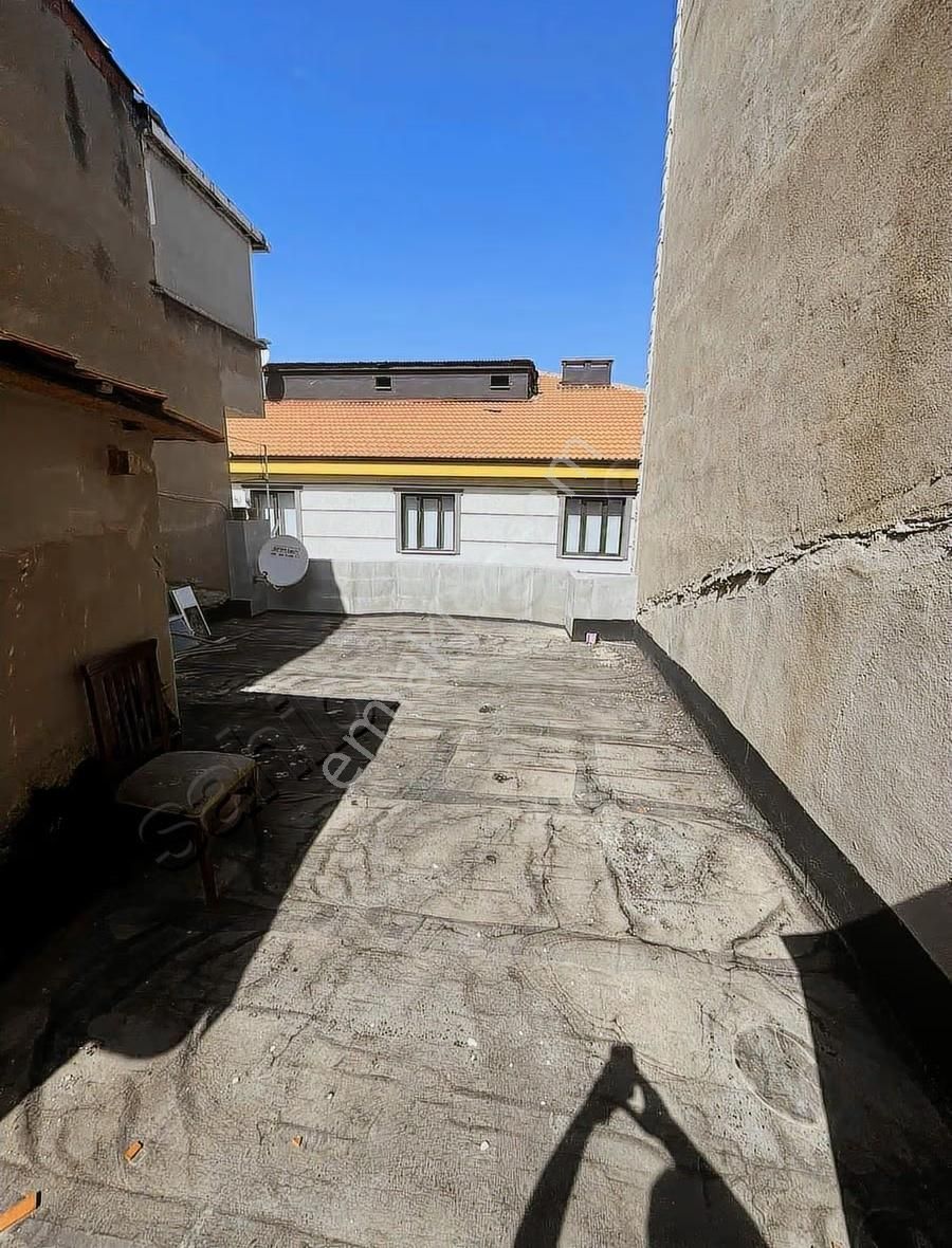 Gemlik Merkezde Satılık Komple Bina - Görsel 12