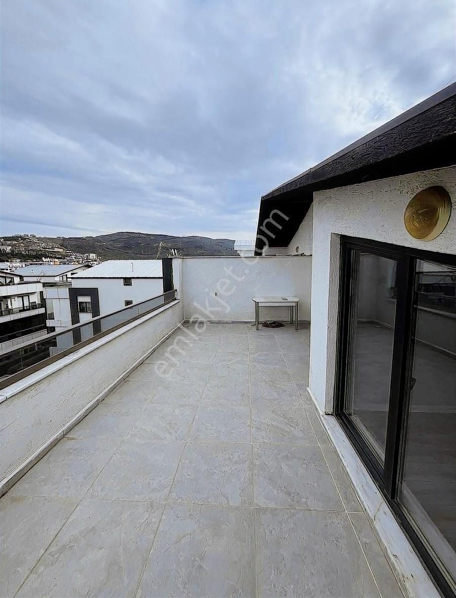 Umurbeyde Site İçerisinde Havuzlu Satılık Lüxs Dübleks Daire - Görsel 27